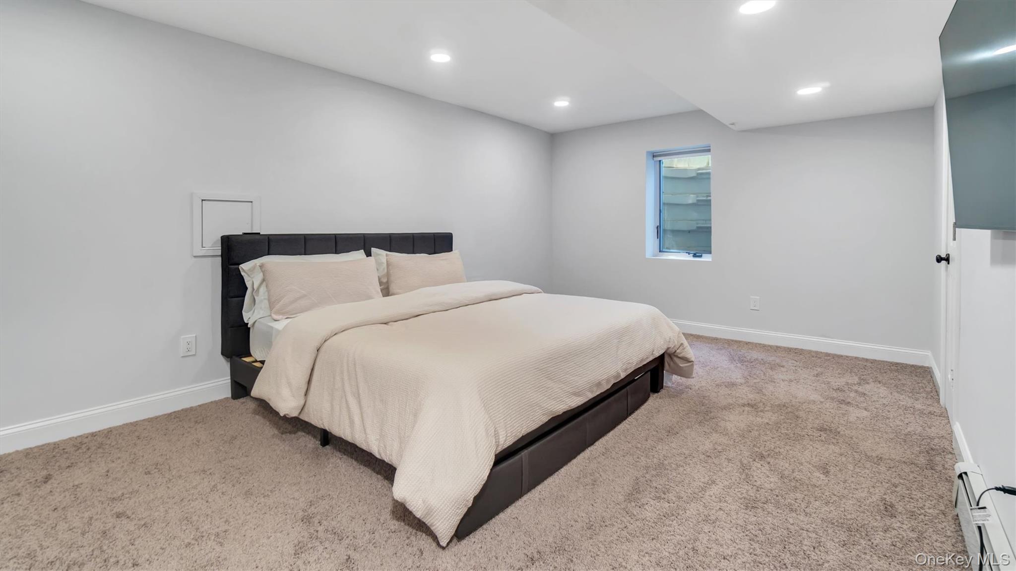 26 Boxtree Road, East Quogue, NY 11942