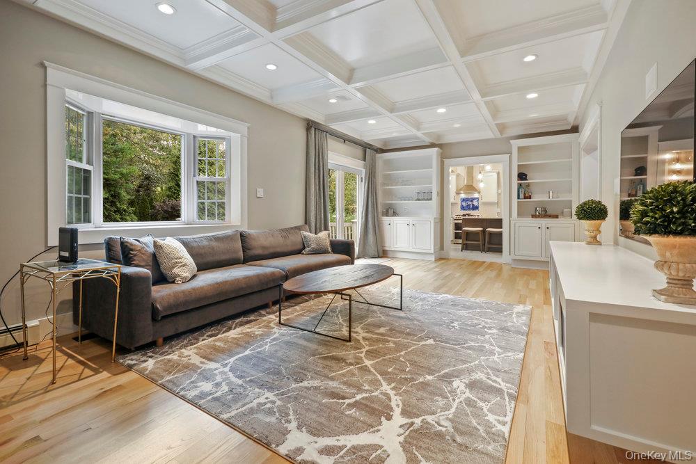 26 Boxtree Road, East Quogue, NY 11942