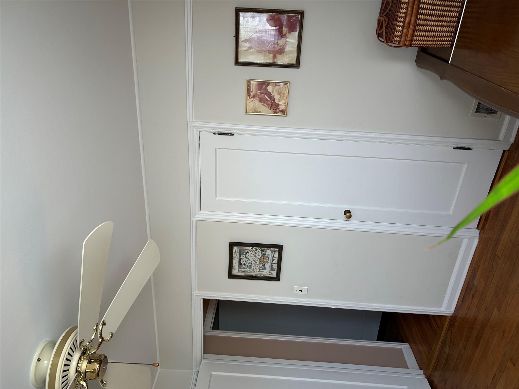 2 Yorkshire Road, New Hyde Park, NY 11040