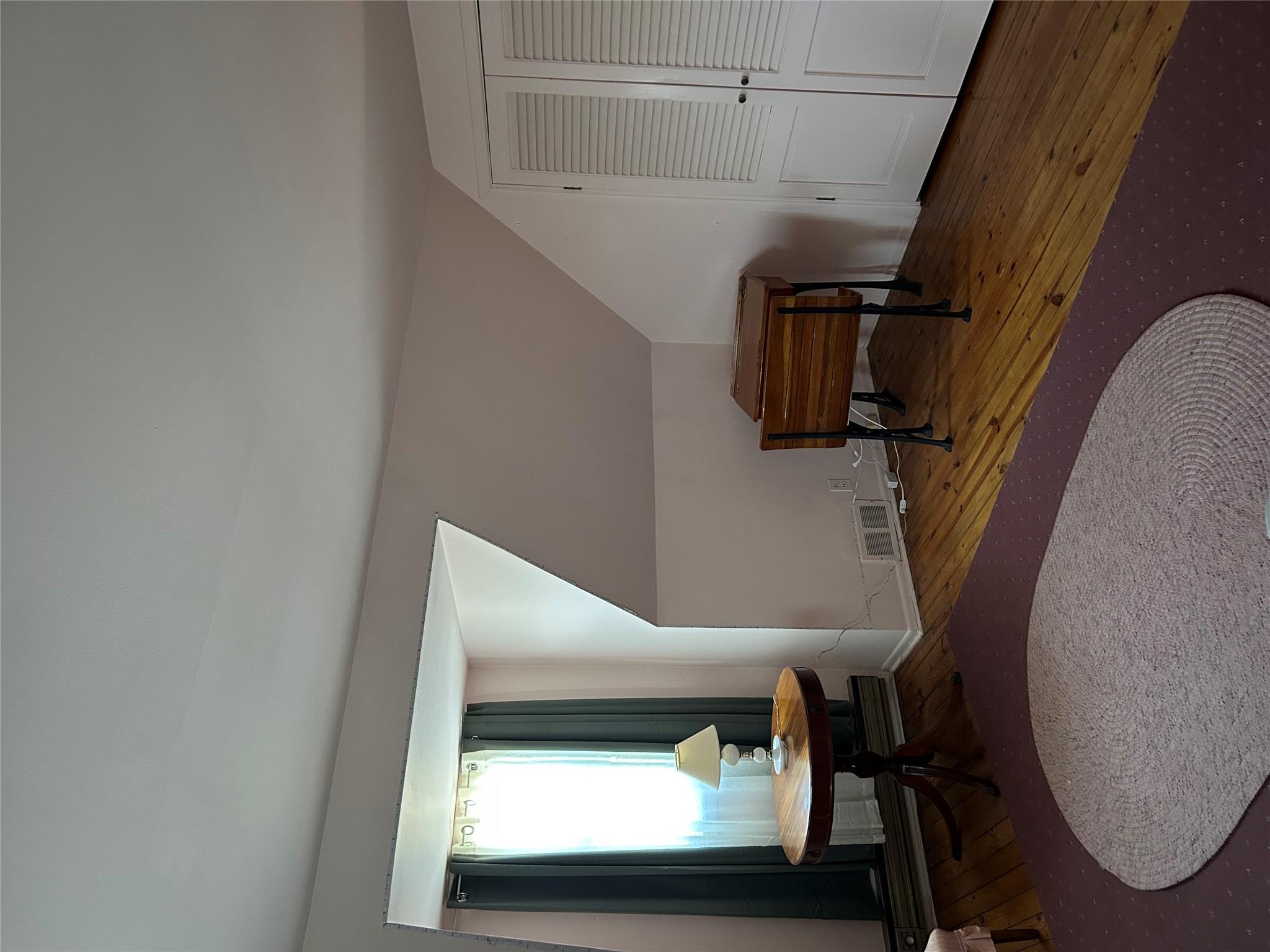 2 Yorkshire Road, New Hyde Park, NY 11040