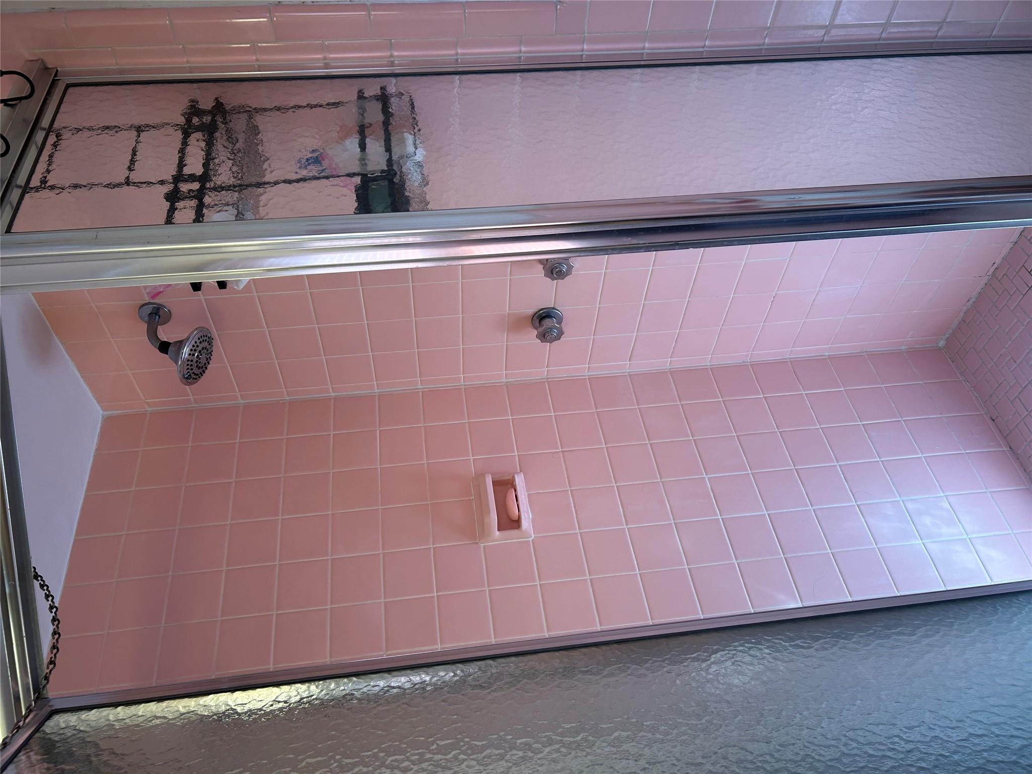 2 Yorkshire Road, New Hyde Park, NY 11040