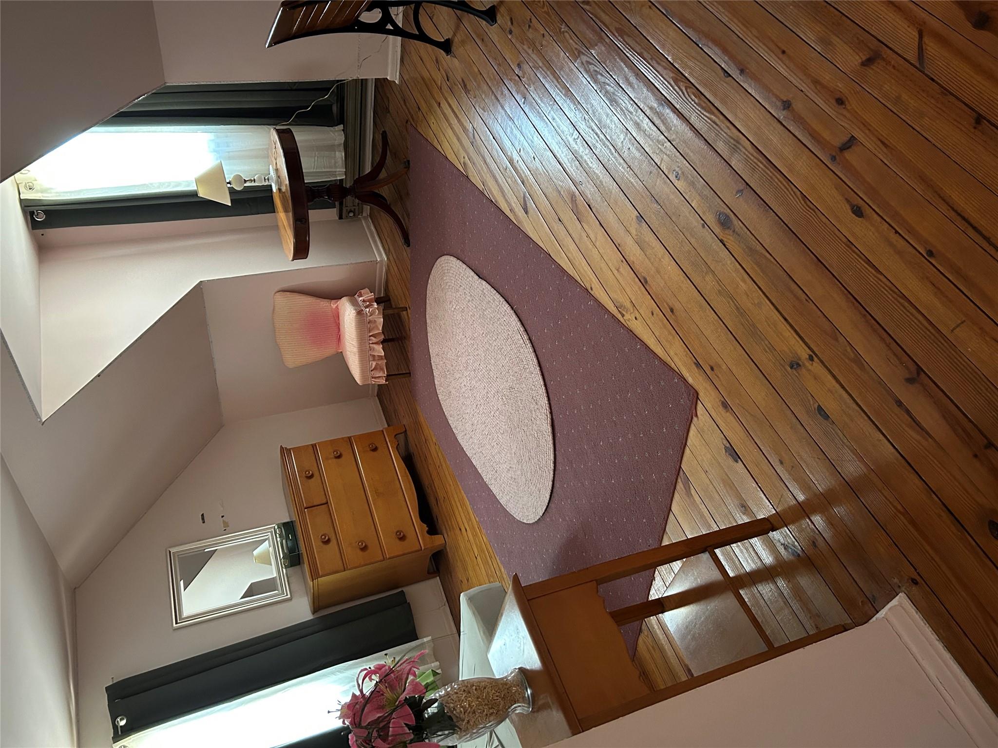 2 Yorkshire Road, New Hyde Park, NY 11040