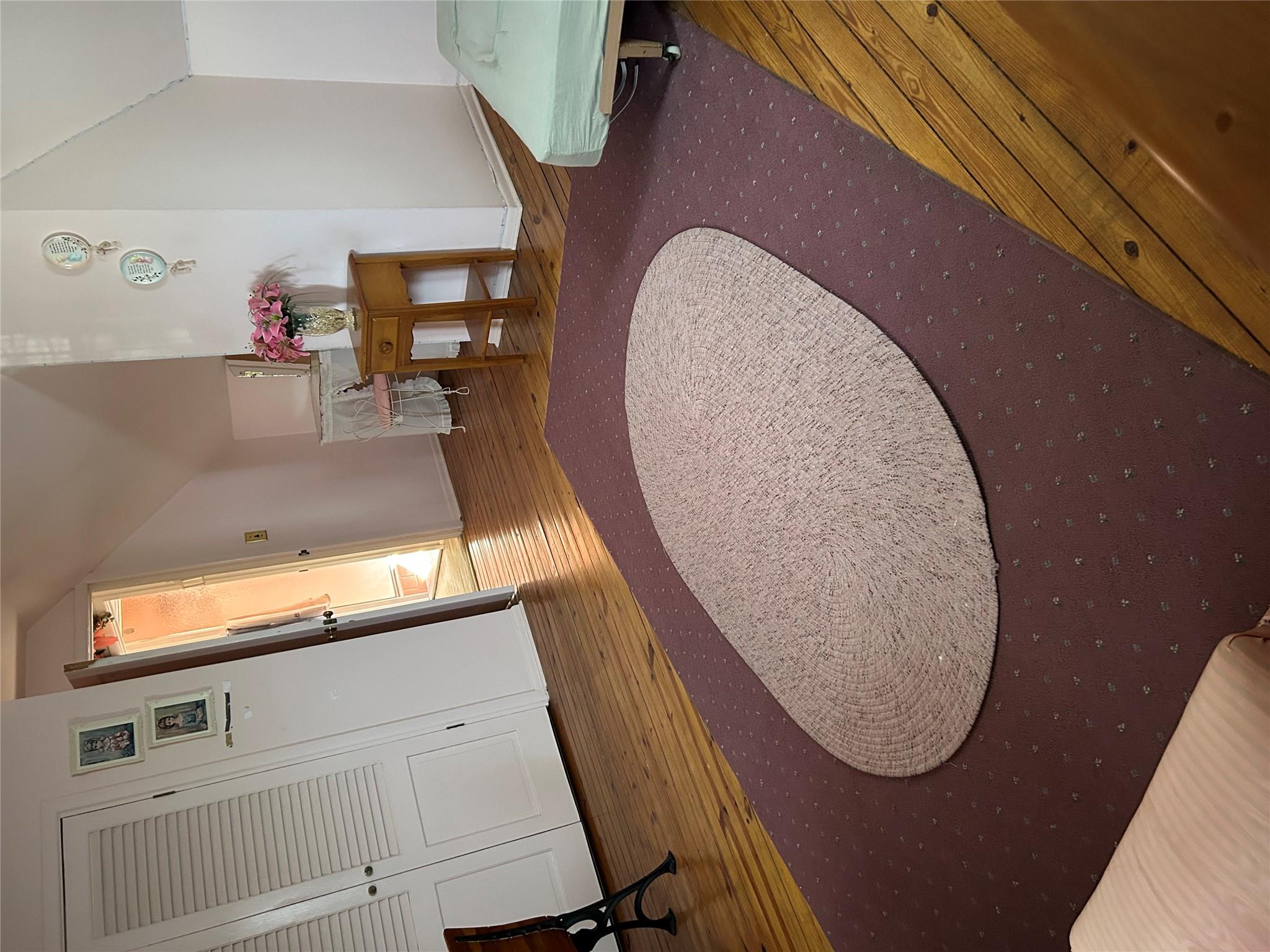 2 Yorkshire Road, New Hyde Park, NY 11040