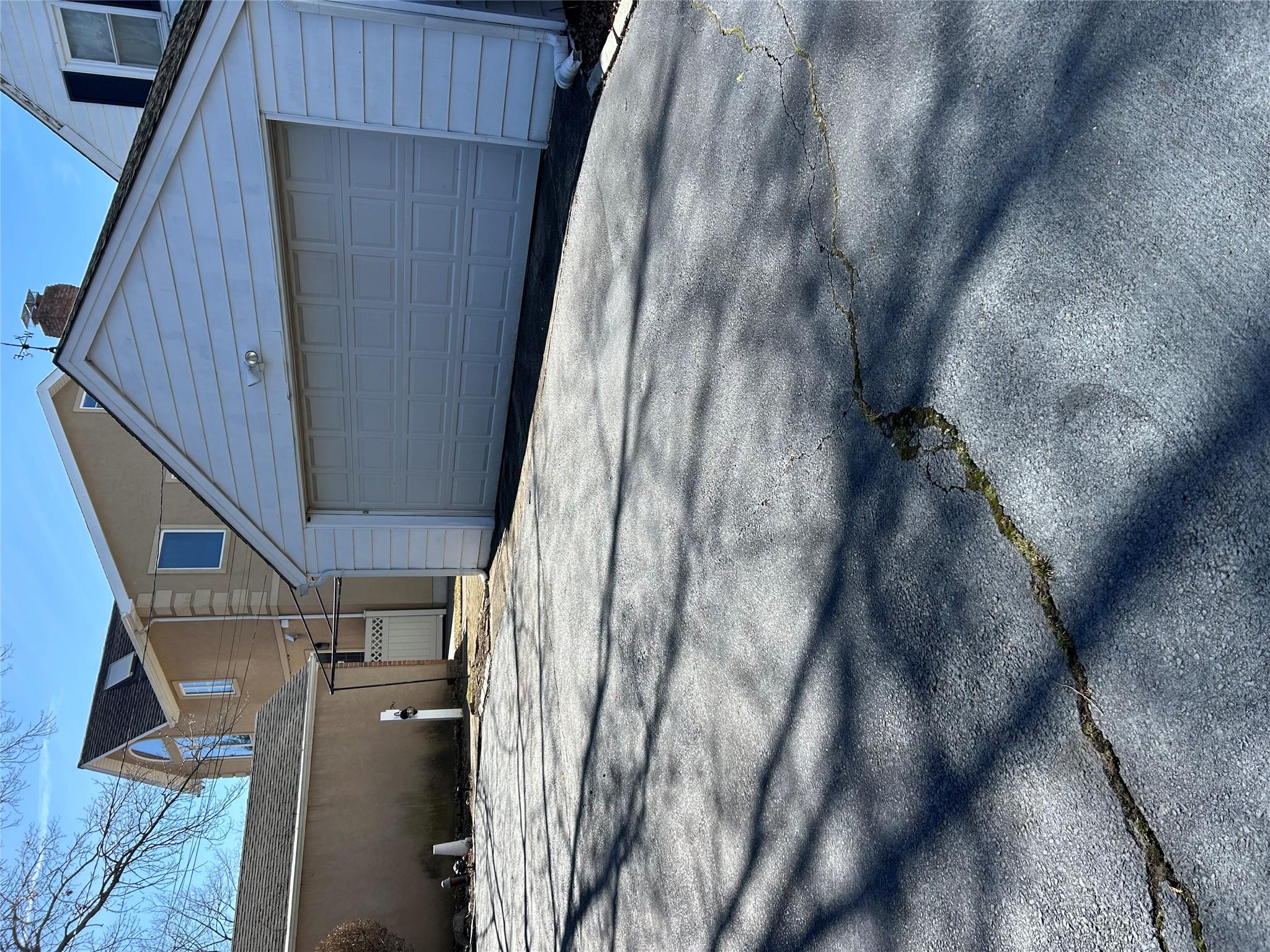 2 Yorkshire Road, New Hyde Park, NY 11040