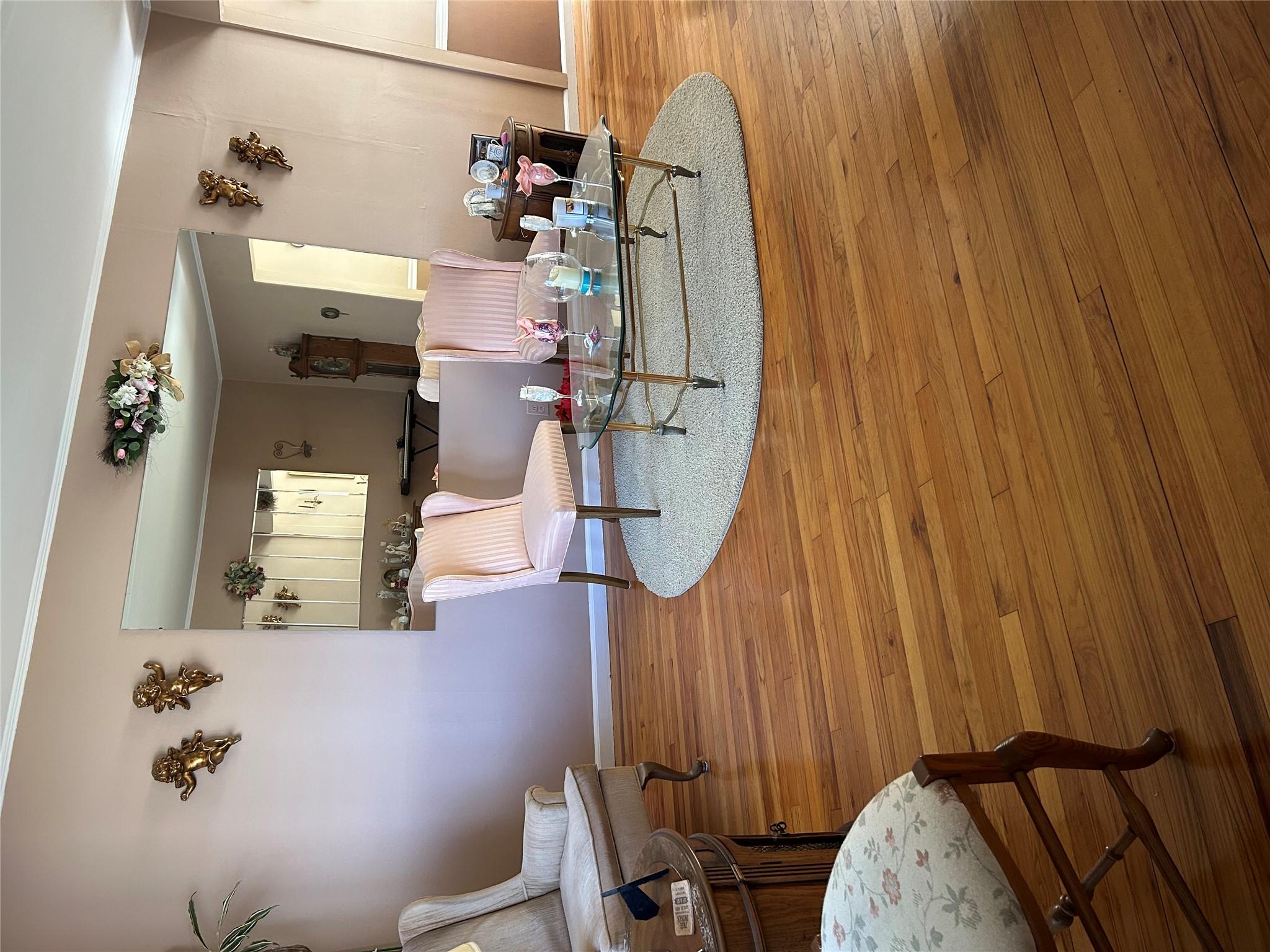 2 Yorkshire Road, New Hyde Park, NY 11040