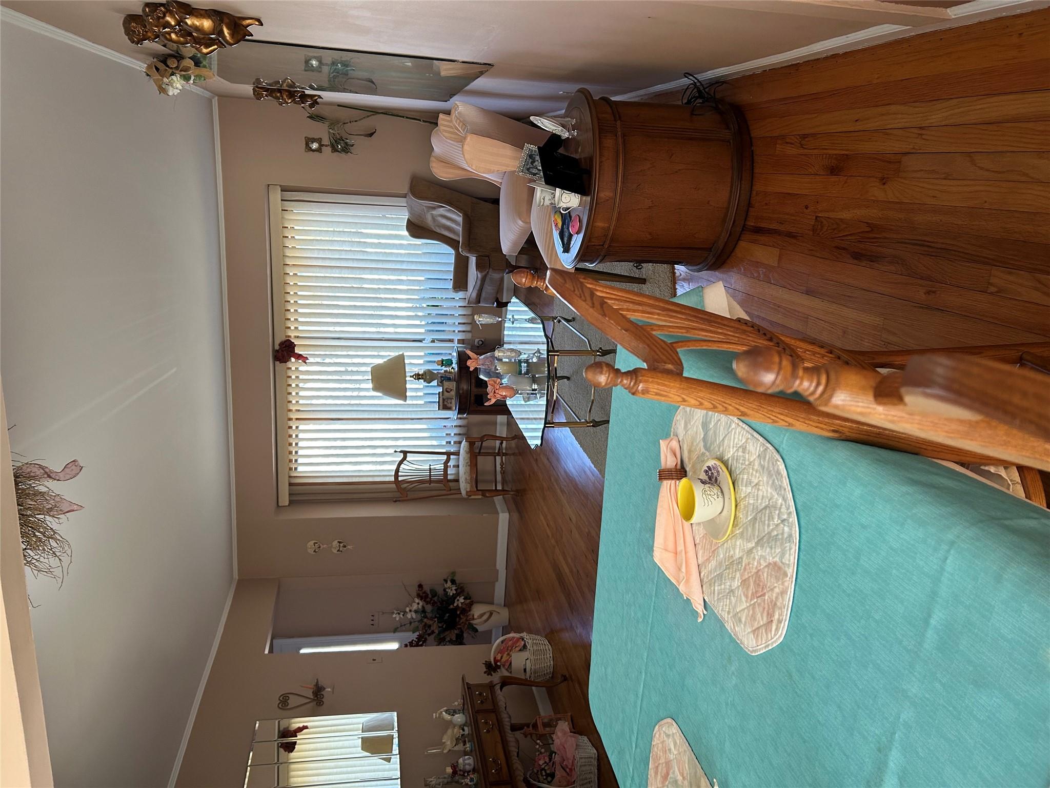 2 Yorkshire Road, New Hyde Park, NY 11040