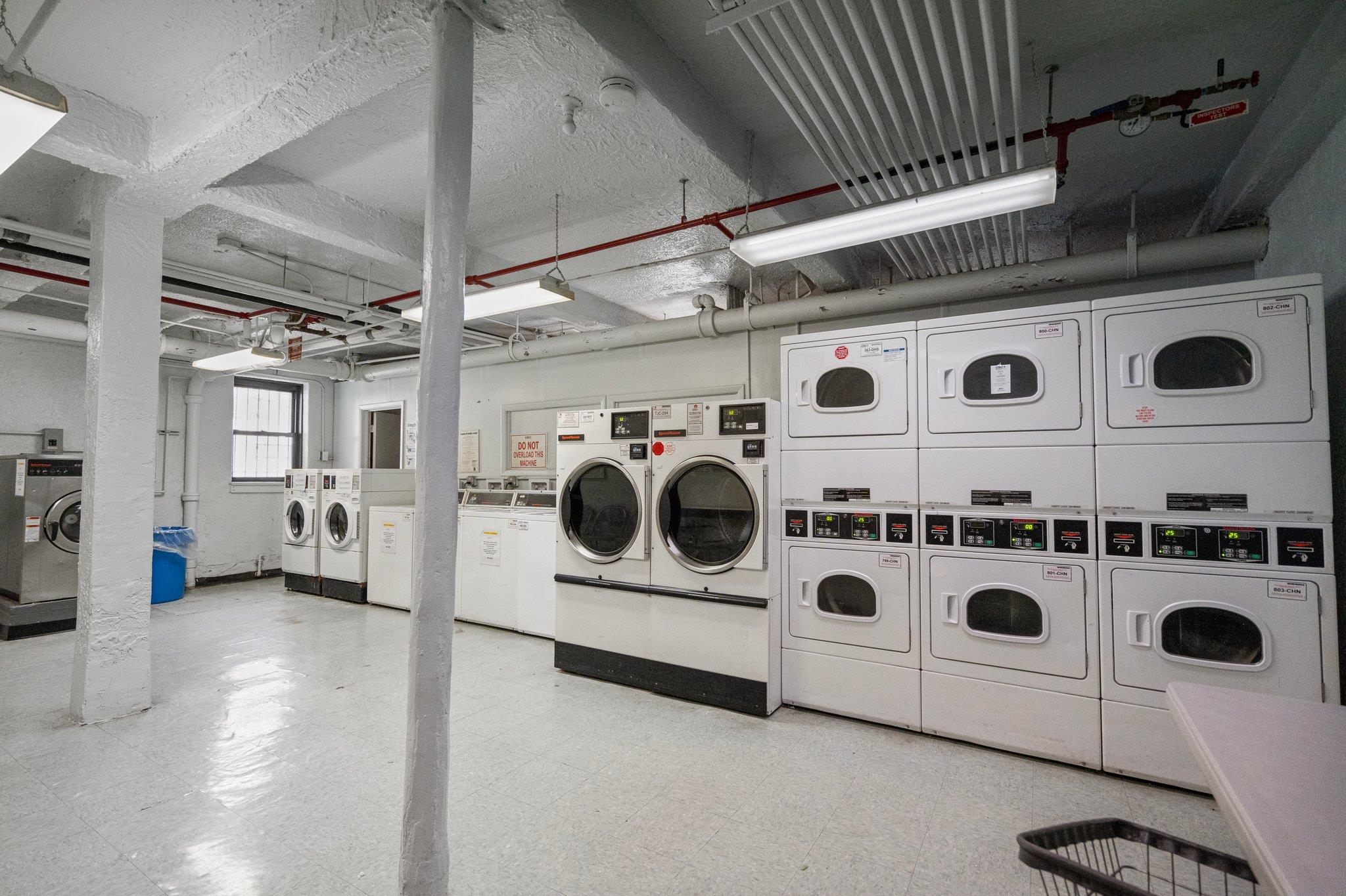 143-50 Hoover Avenue # 512, Briarwood, NY 11435