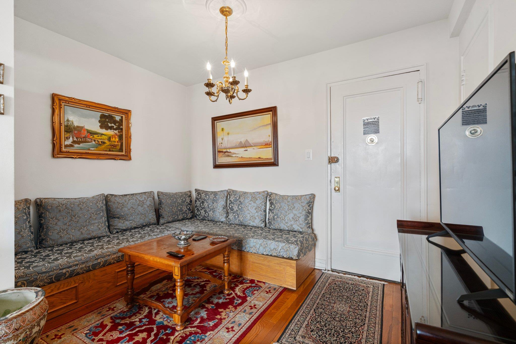 143-50 Hoover Avenue # 512, Briarwood, NY 11435