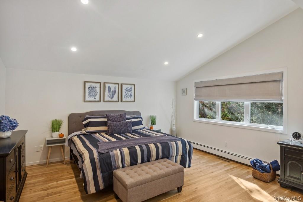 18 Park Circle, Quogue, NY 11959