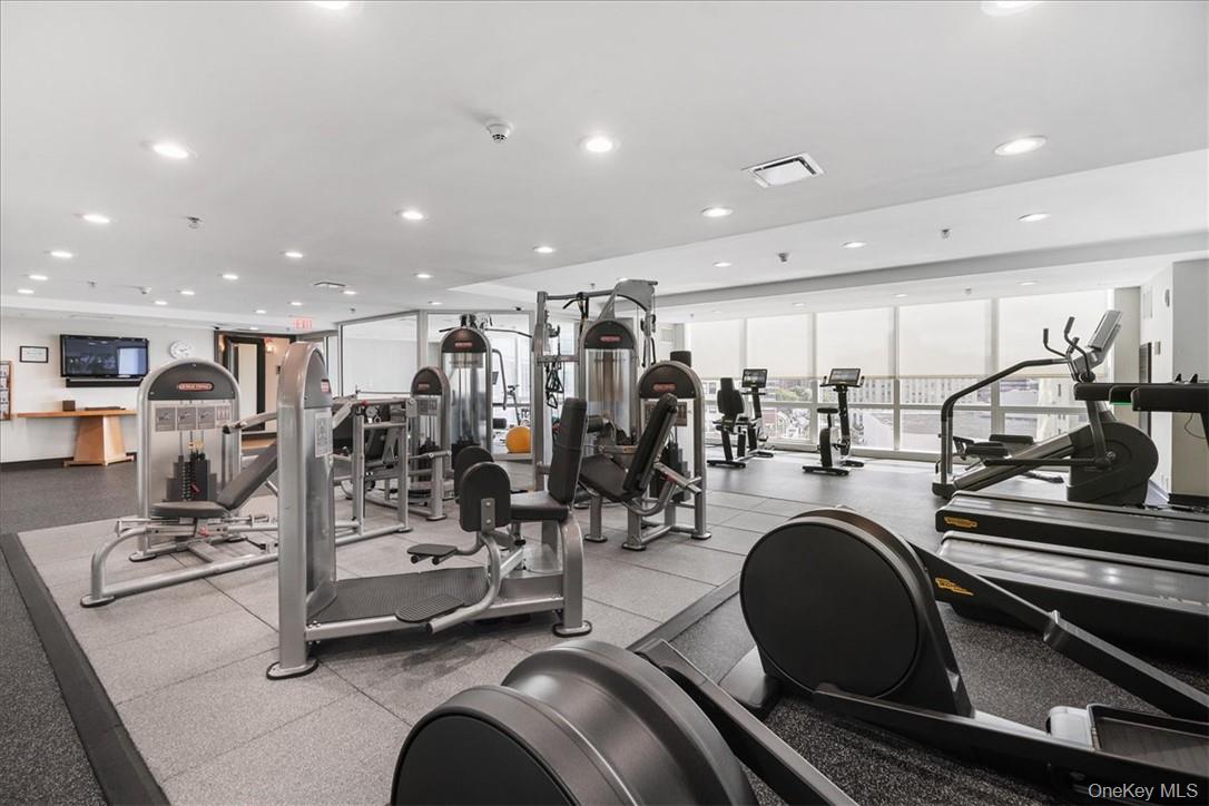 5 Renaissance Square # 26B, White Plains, NY 10601