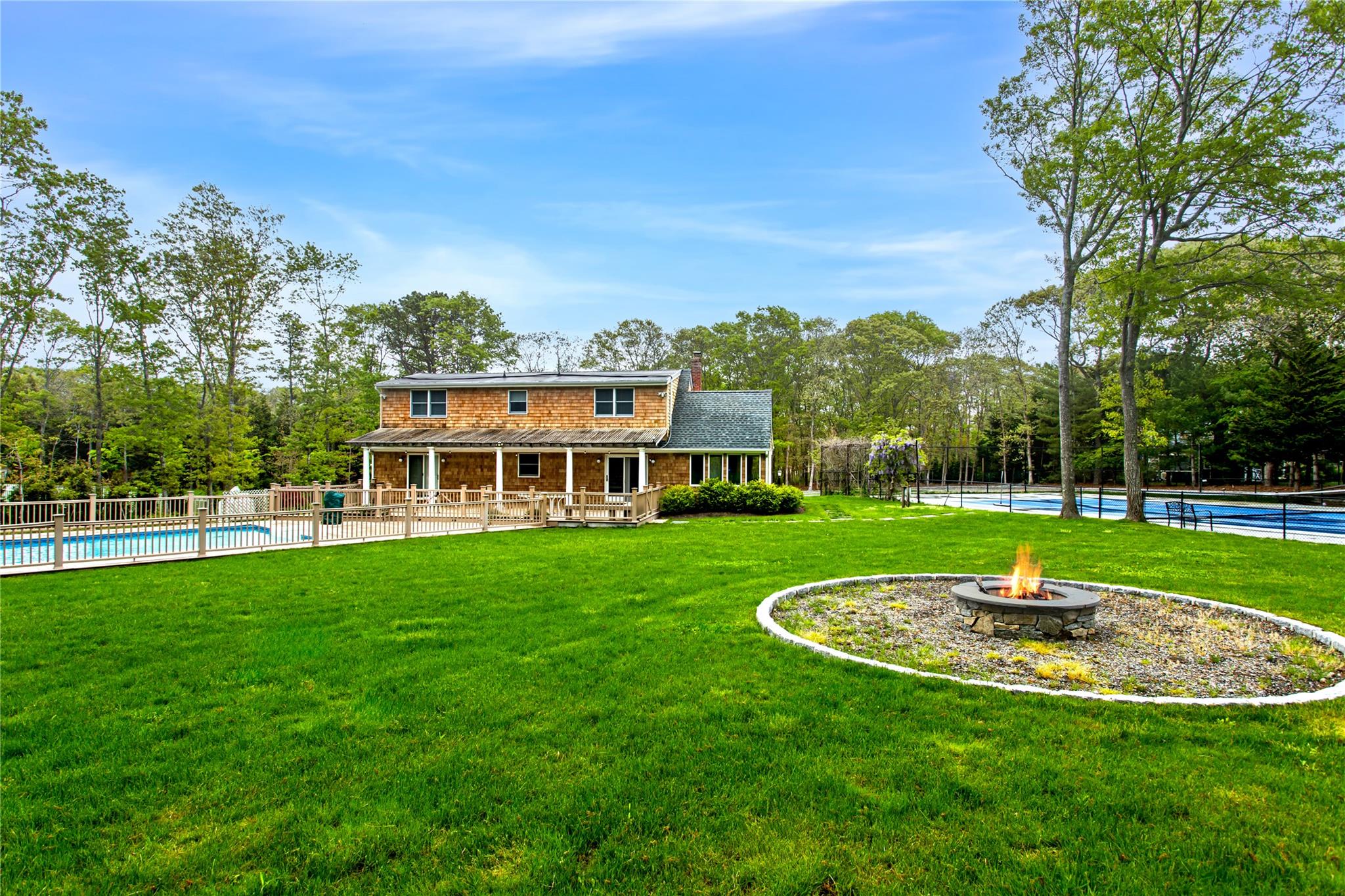 3 Arbutus Road, Quogue, NY 11959