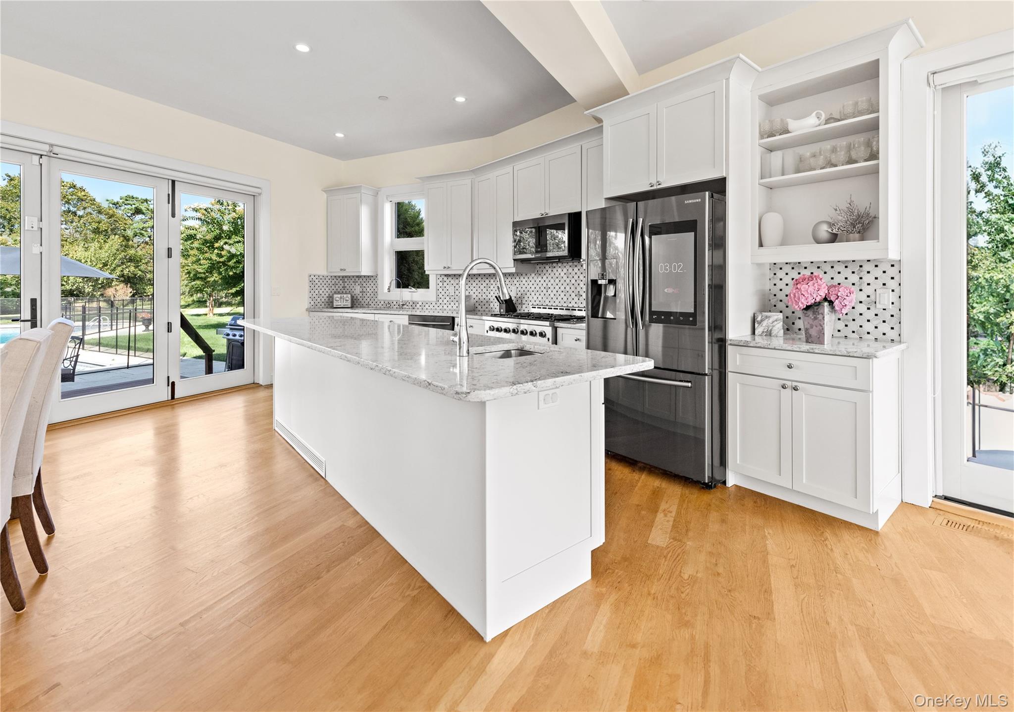 89 Old Canoe Place Road, Hampton Bays, NY 11946