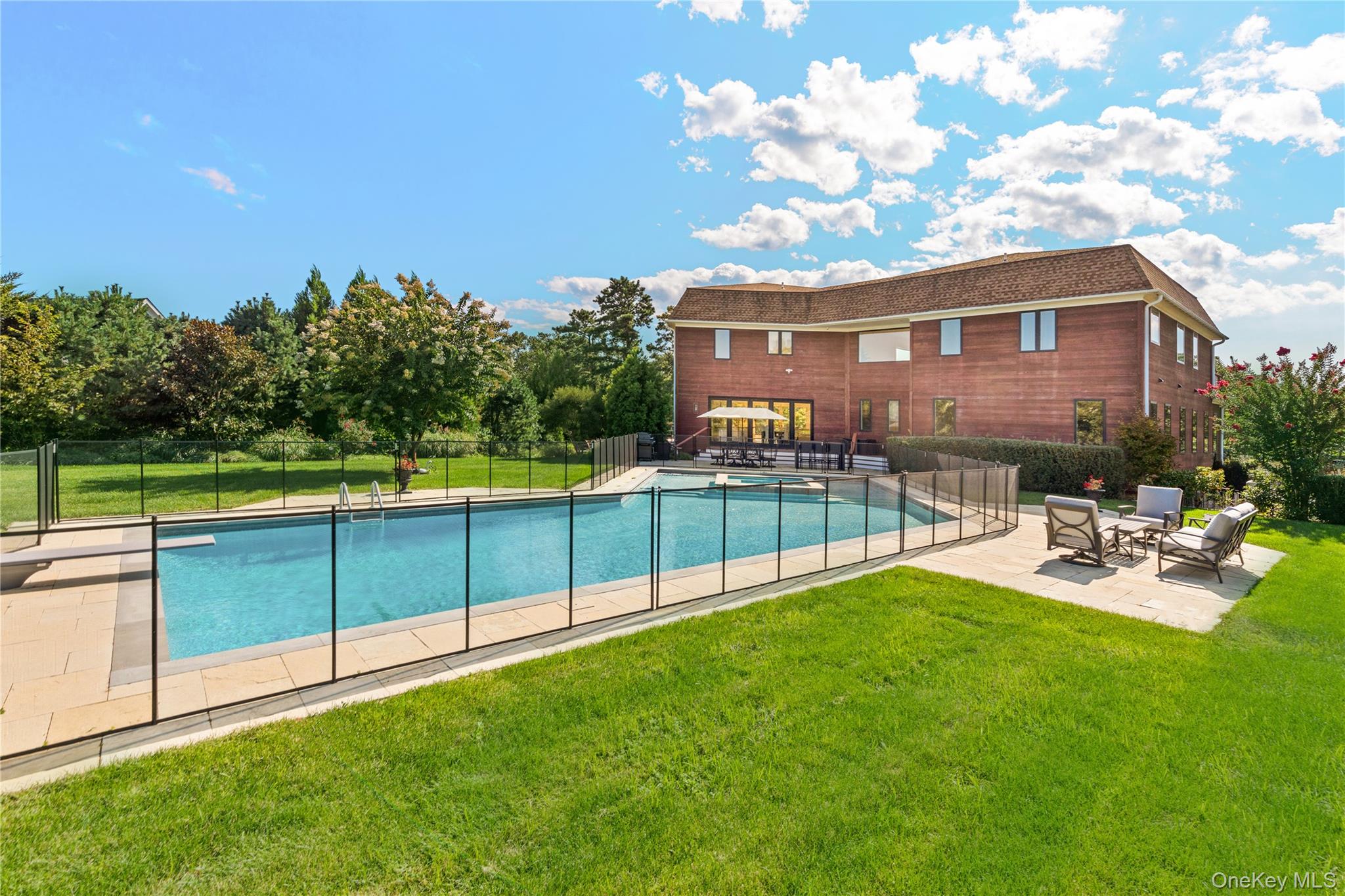 89 Old Canoe Place Road, Hampton Bays, NY 11946