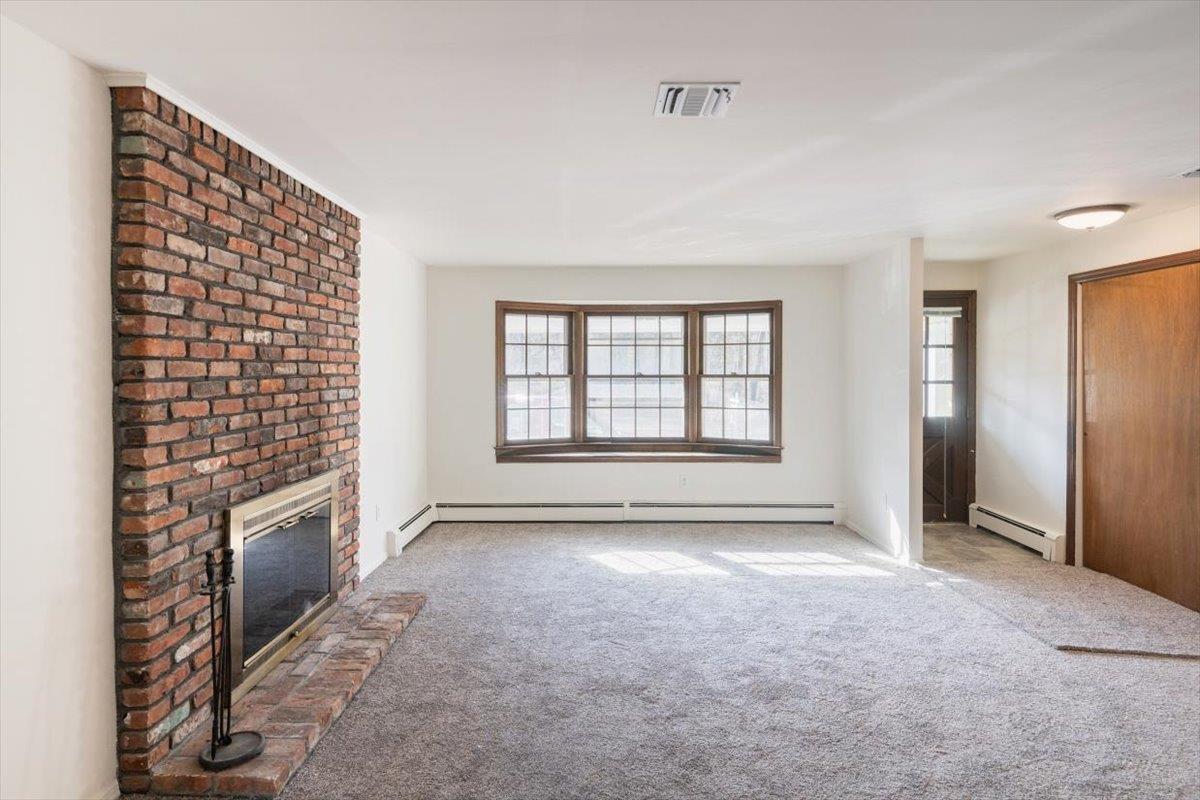 2761 Montauk Highway, Brookhaven, NY 11719