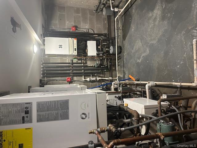 45-11 Broadway, Astoria, NY 11103