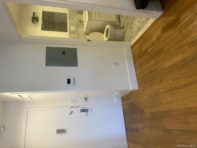 45-11 Broadway, Astoria, NY 11103