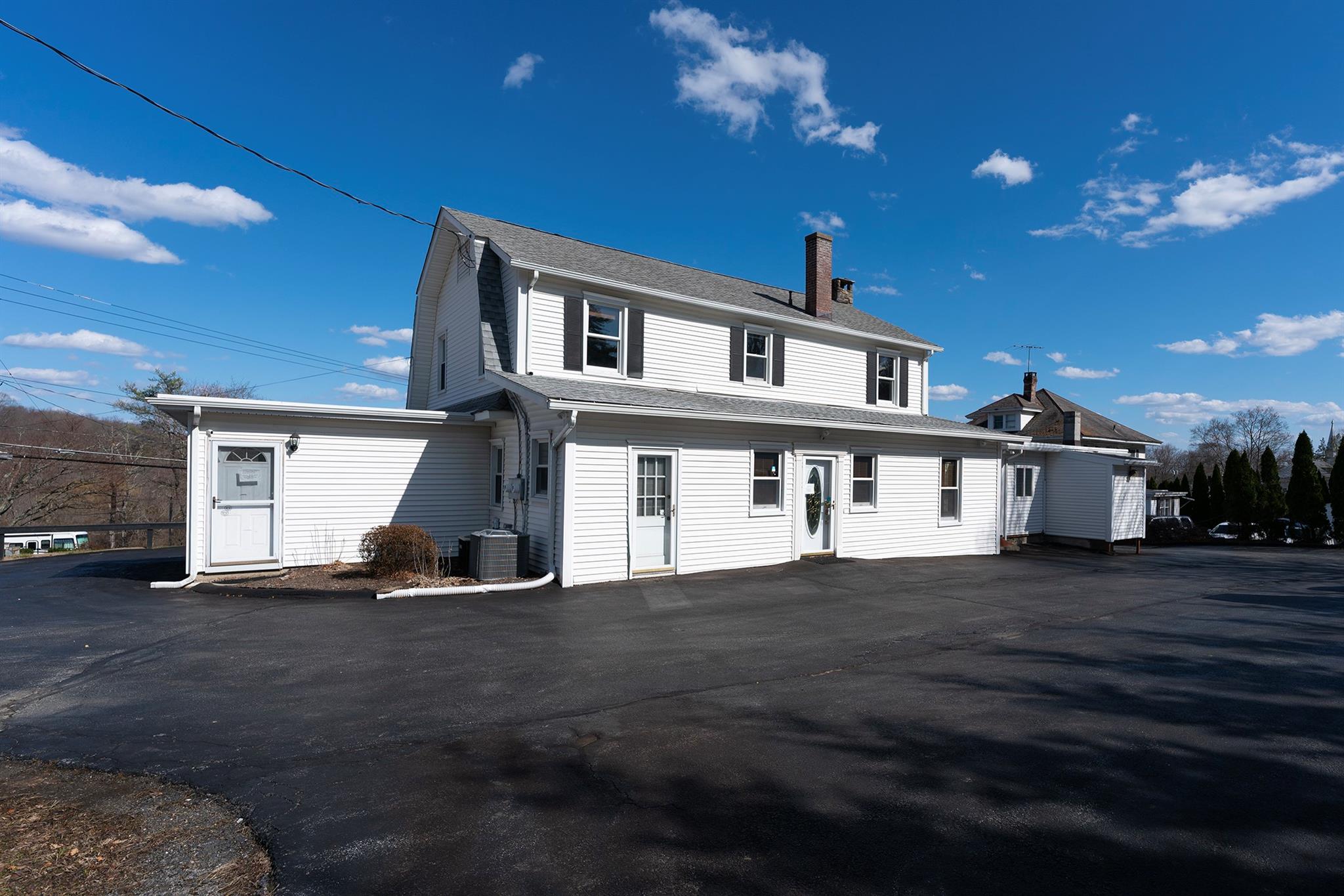 105 Gleneida Avenue, Carmel, NY 10512