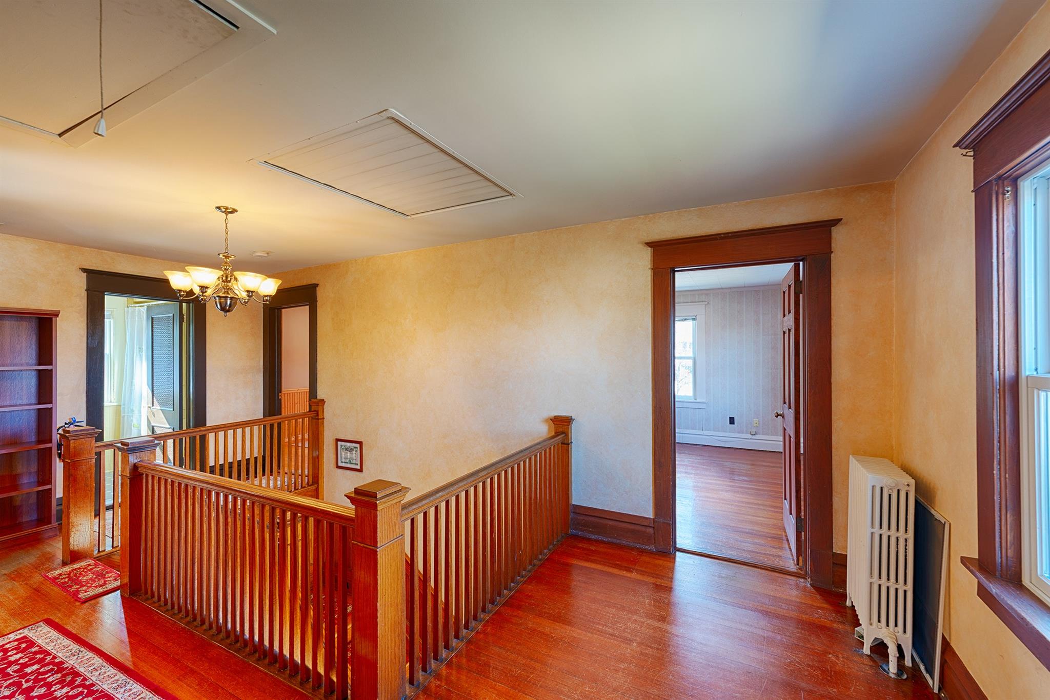 105 Gleneida Avenue, Carmel, NY 10512