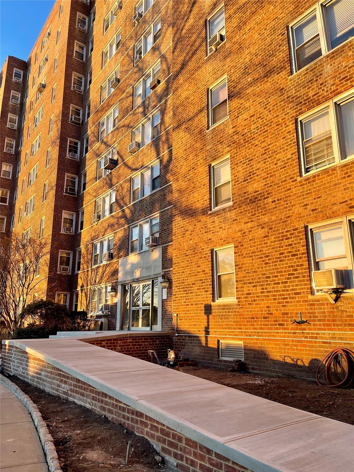 80 Knolls Crescent # 6B, Bronx, NY 10463