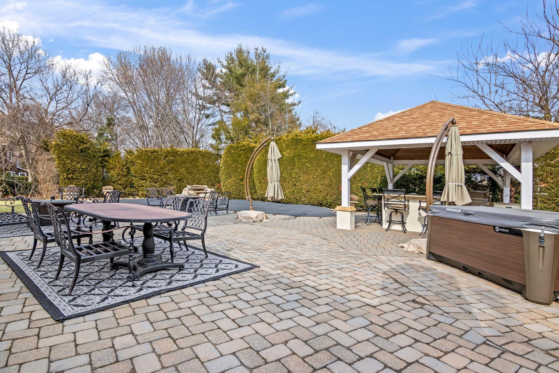 8 Wildwood Drive, Dix Hills, NY 11746