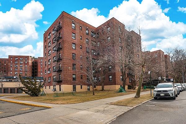 26-19 141st # 1F, Flushing, NY 11354