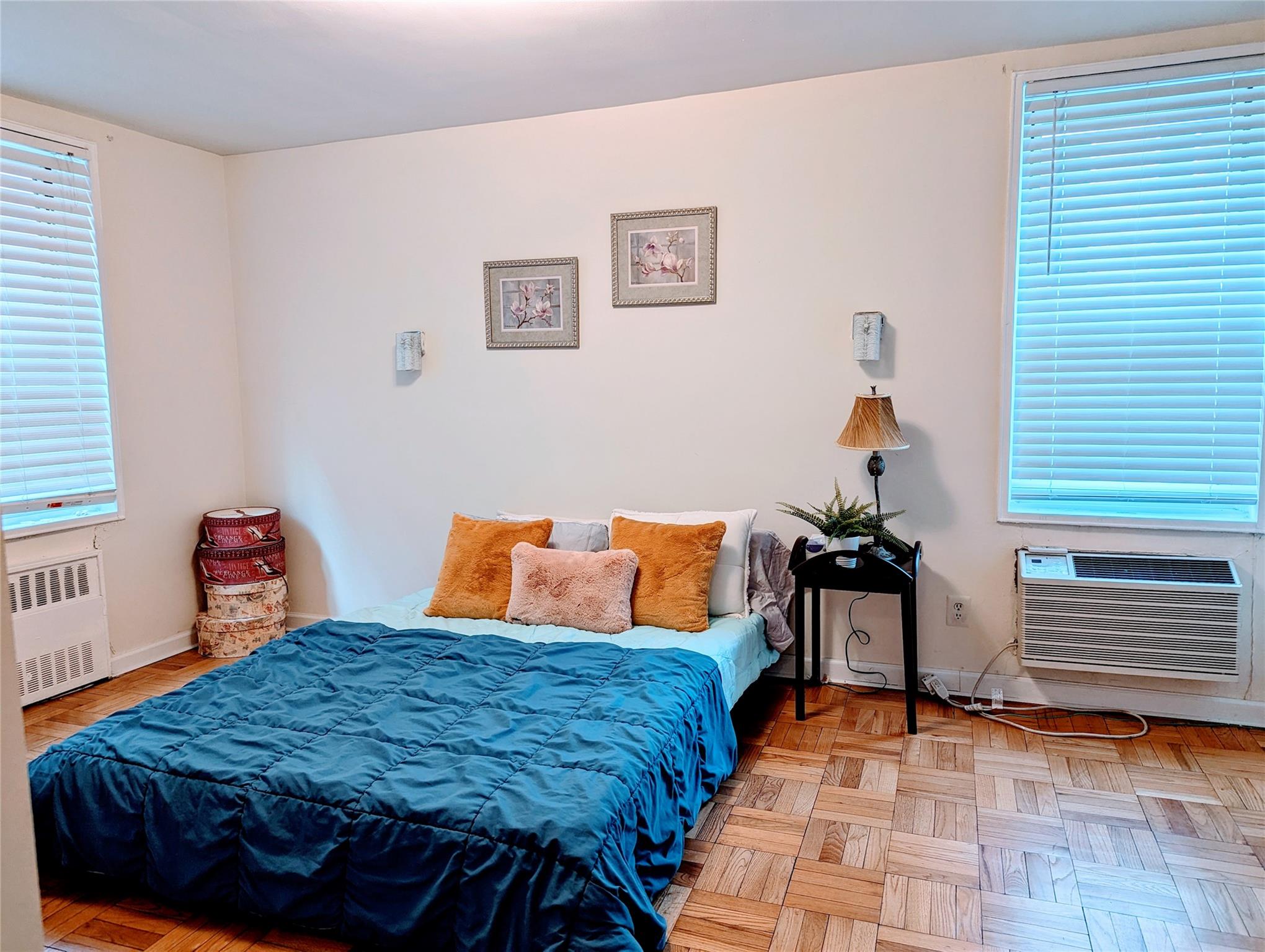 142-05 Roosevelt Avenue # 214, Flushing, NY 11354