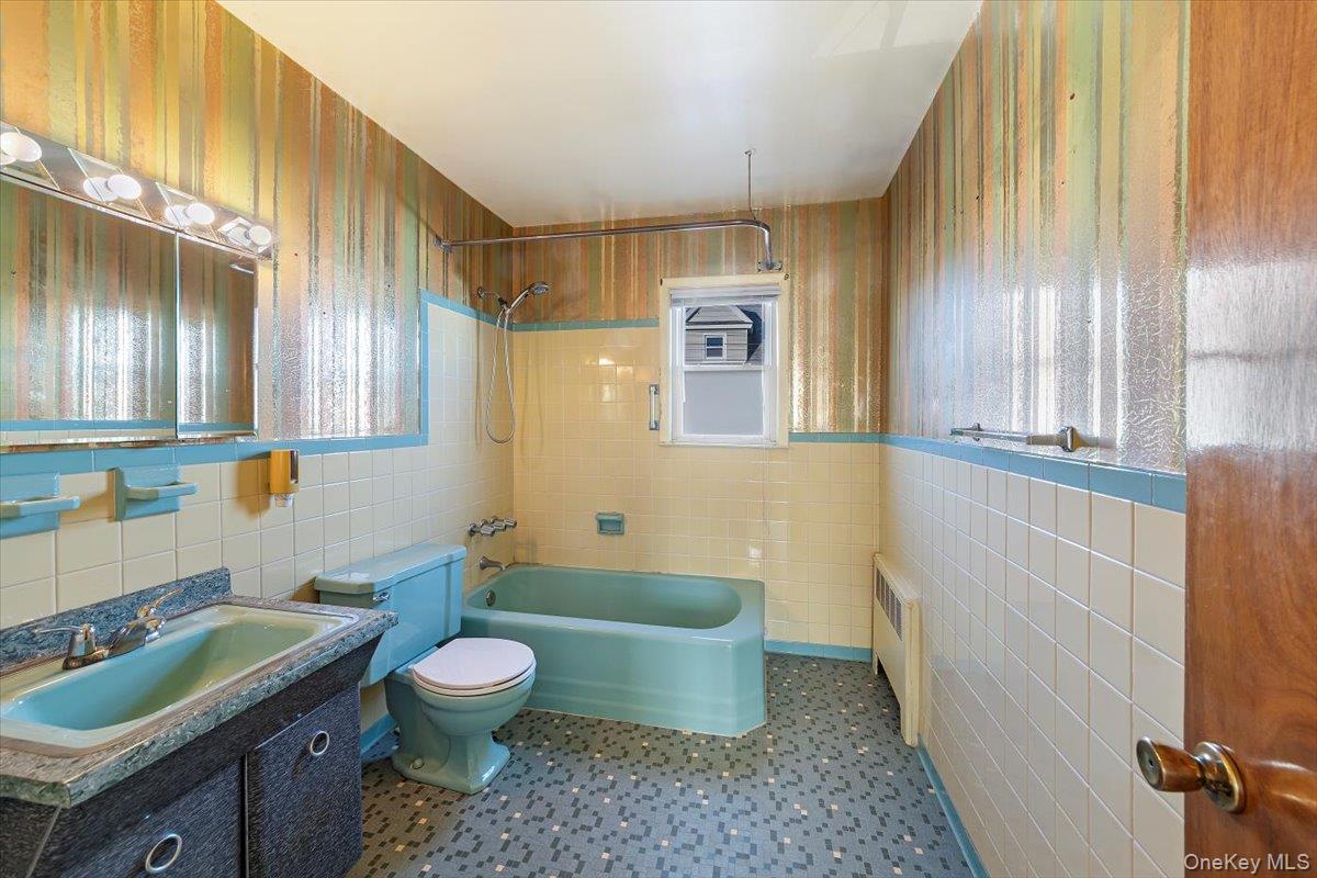 30 College Place, Yonkers, NY 10704