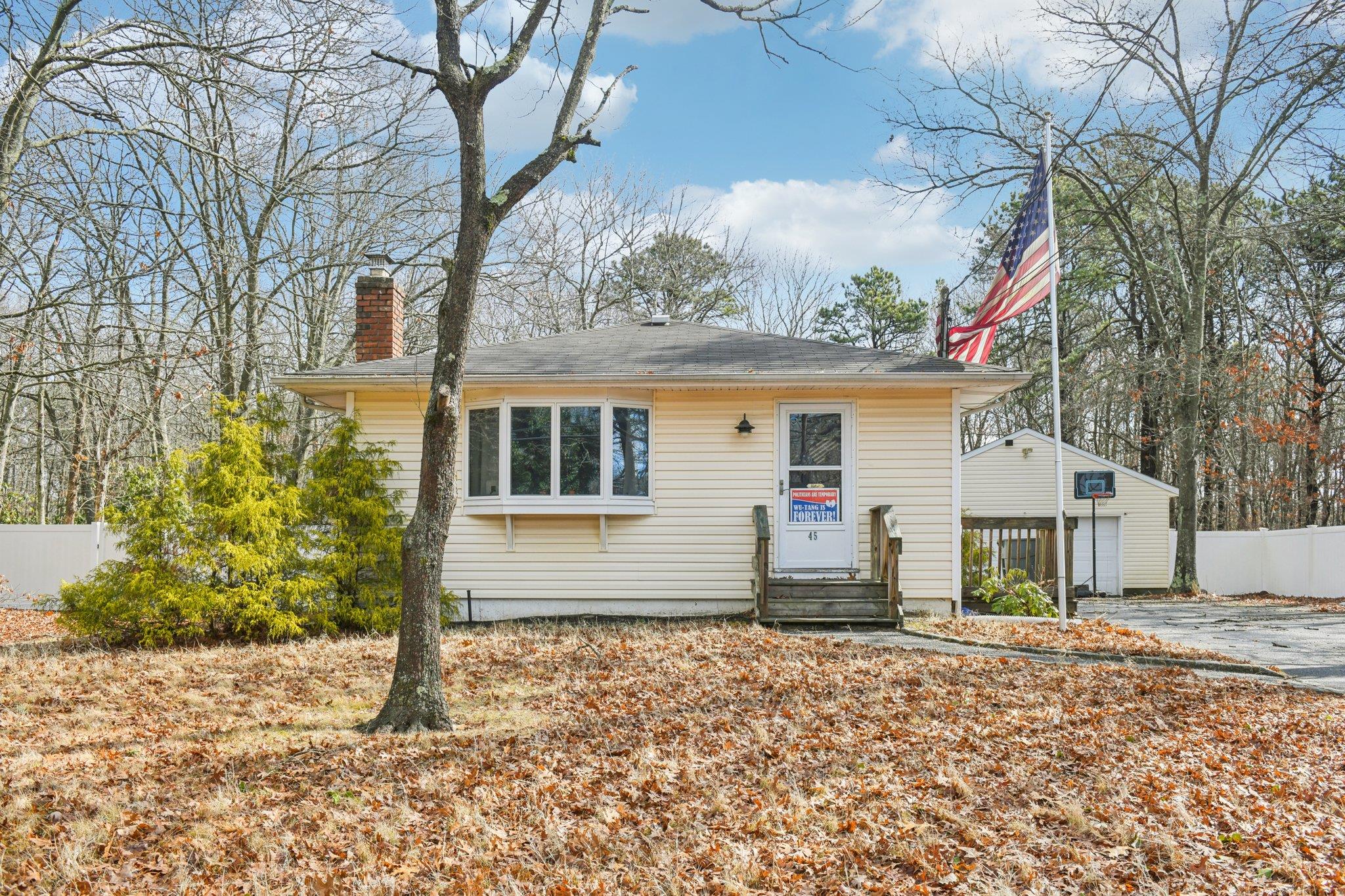45 Trainor Avenue, Center Moriches, NY 11934