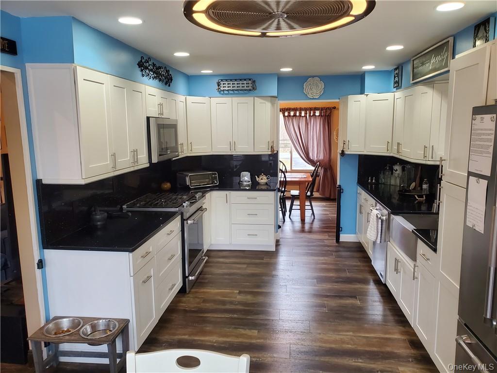 81 Logtown Road, Port Jervis, NY 12771