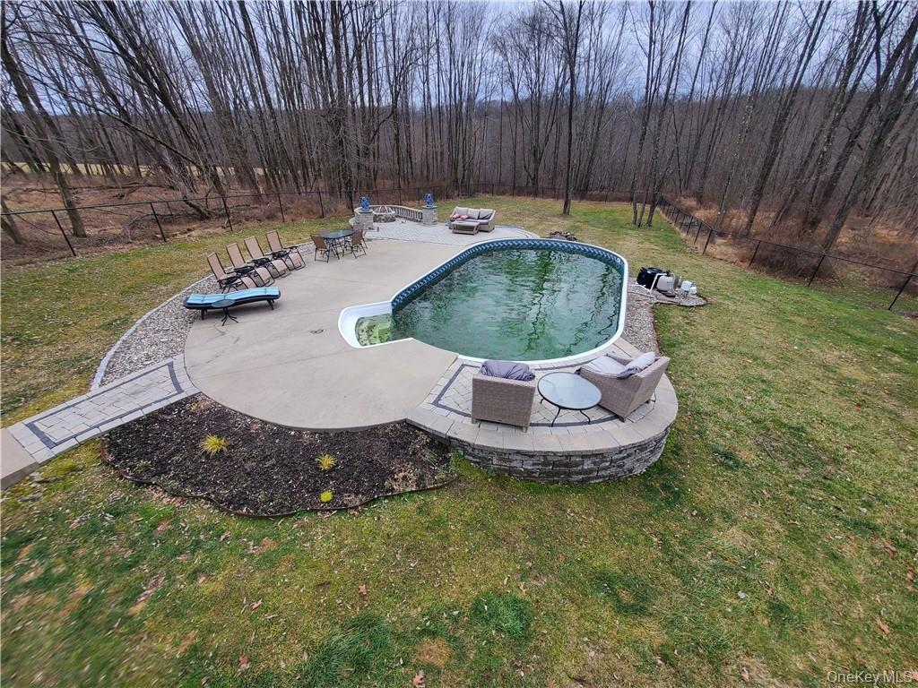 81 Logtown Road, Port Jervis, NY 12771