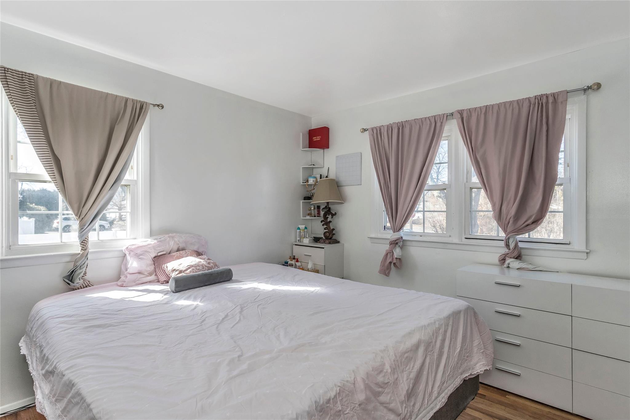 33 Hilliard Avenue, Central Islip, NY 11722