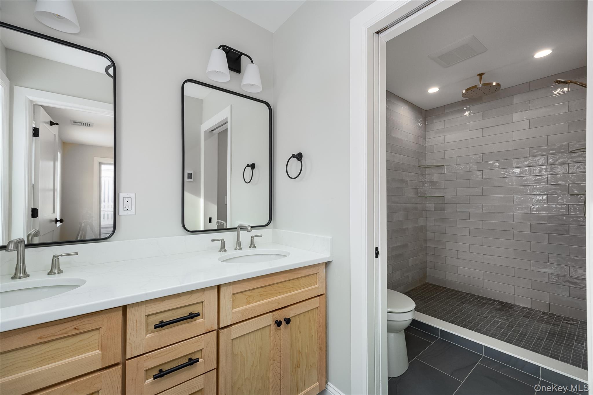 19 HENRY Street # 4, Beacon, NY 12508