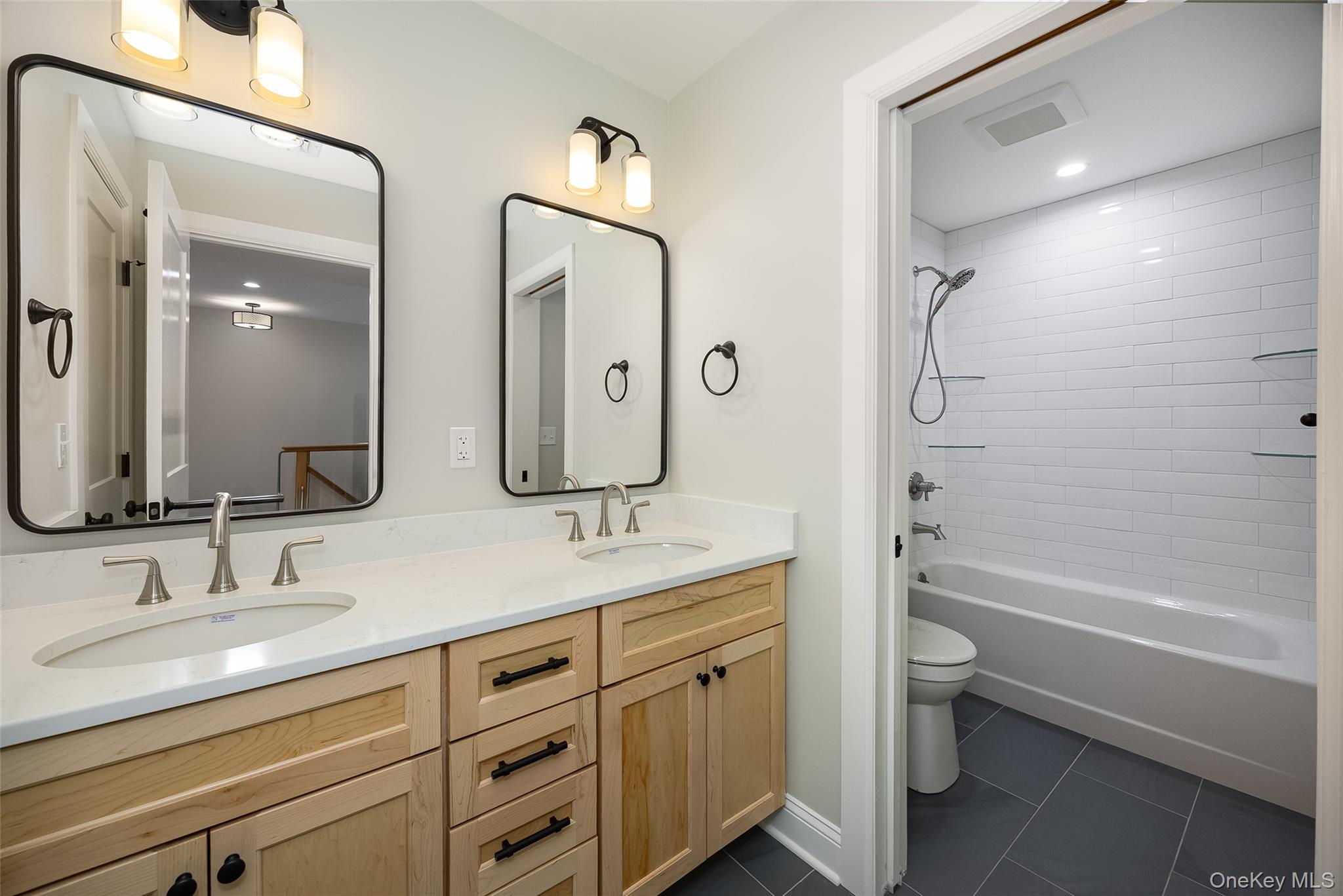 19 HENRY Street # 4, Beacon, NY 12508