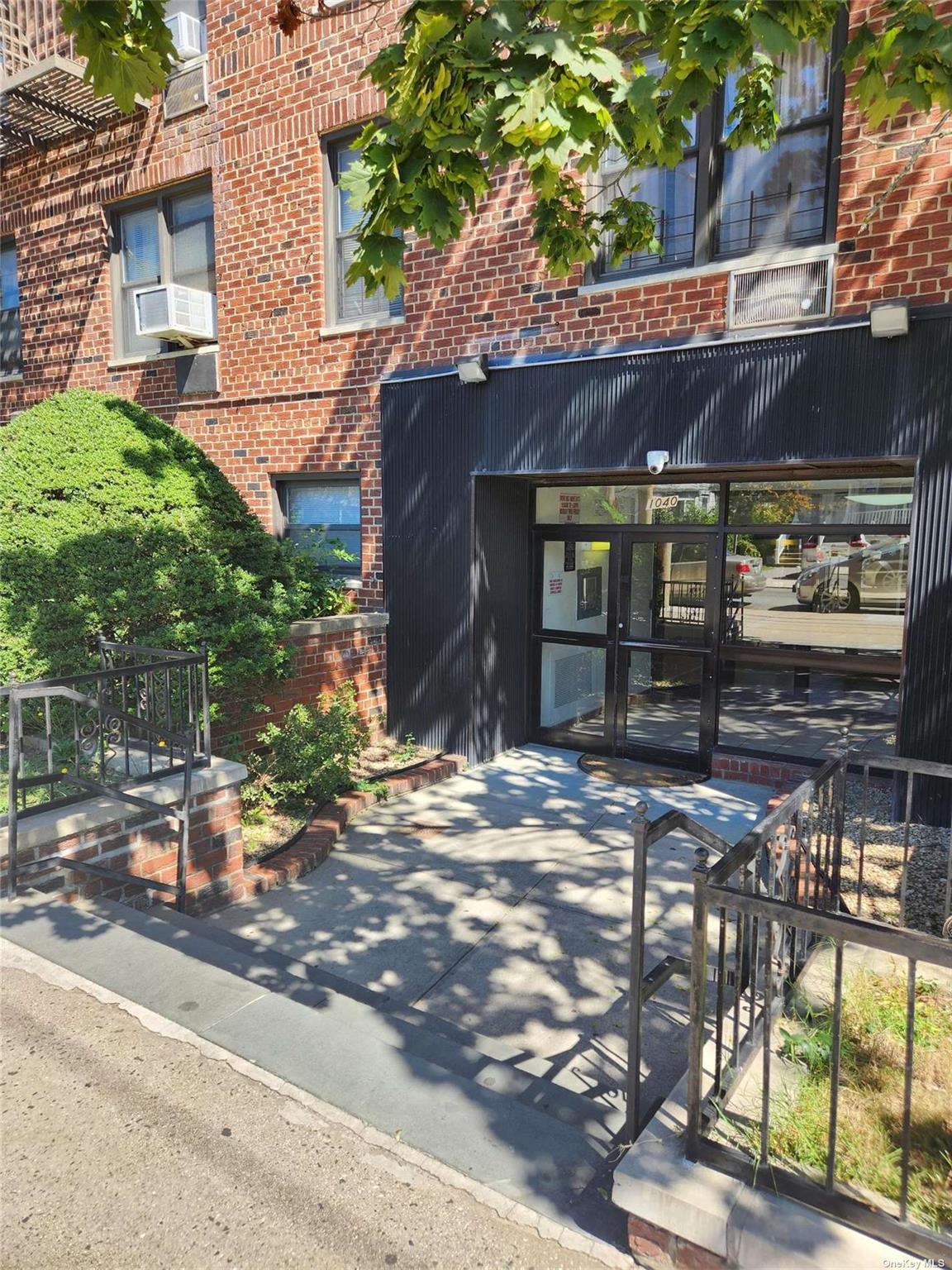10-40 Nielson ST # 5M, Far Rockaway, NY 11691