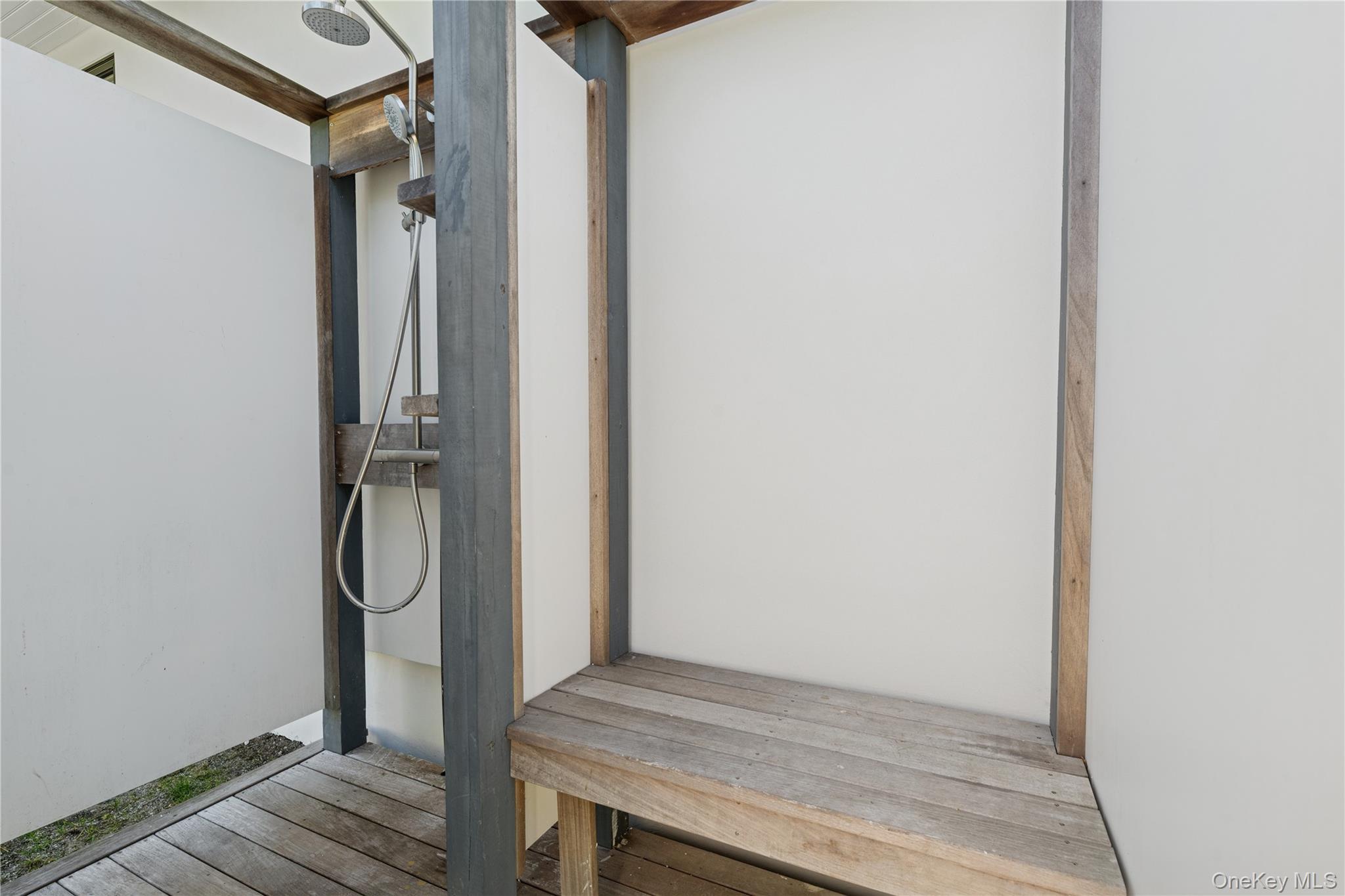 13 Sherwood Road, Hampton Bays, NY 11946