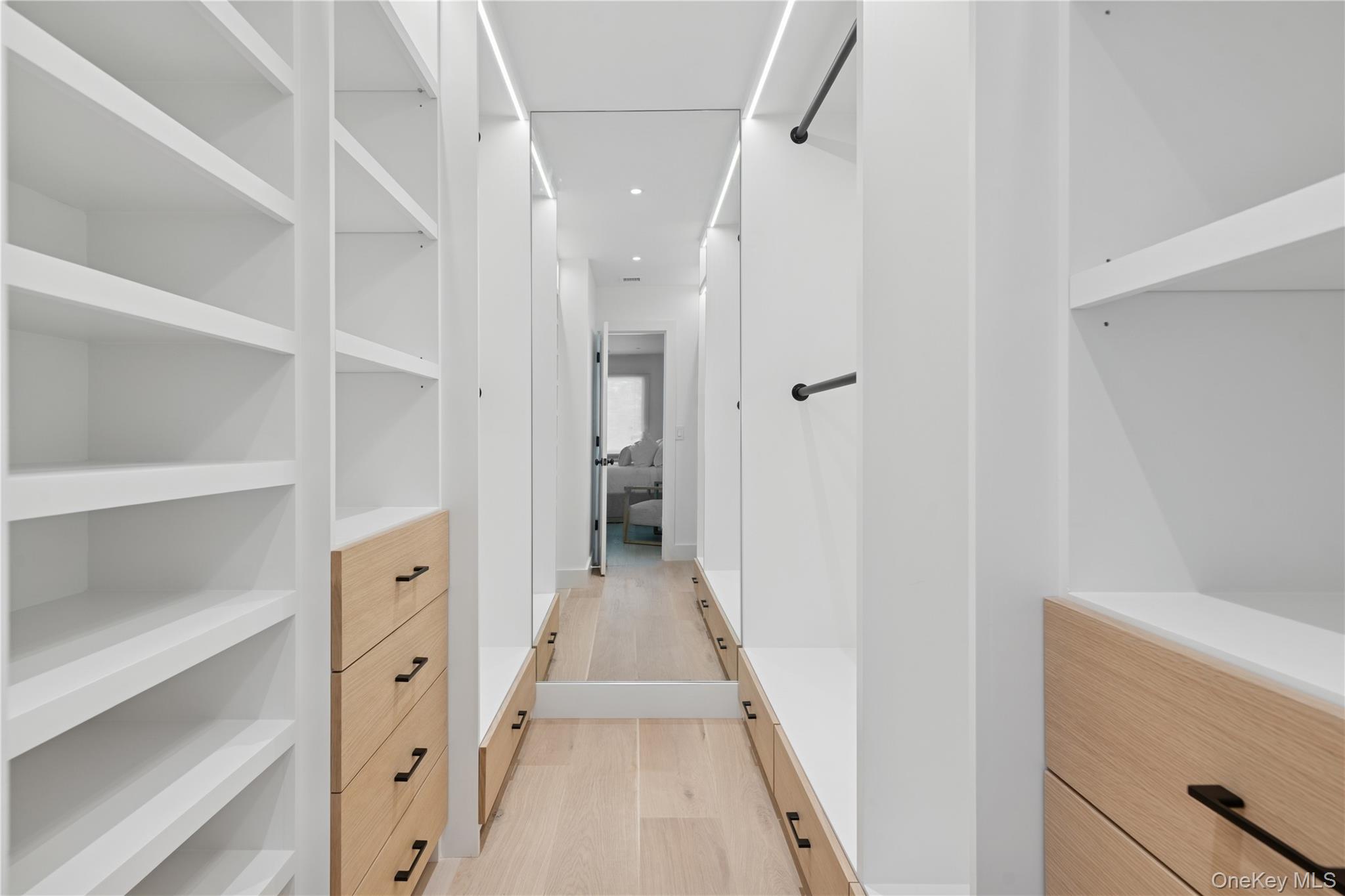 13 Sherwood Road, Hampton Bays, NY 11946