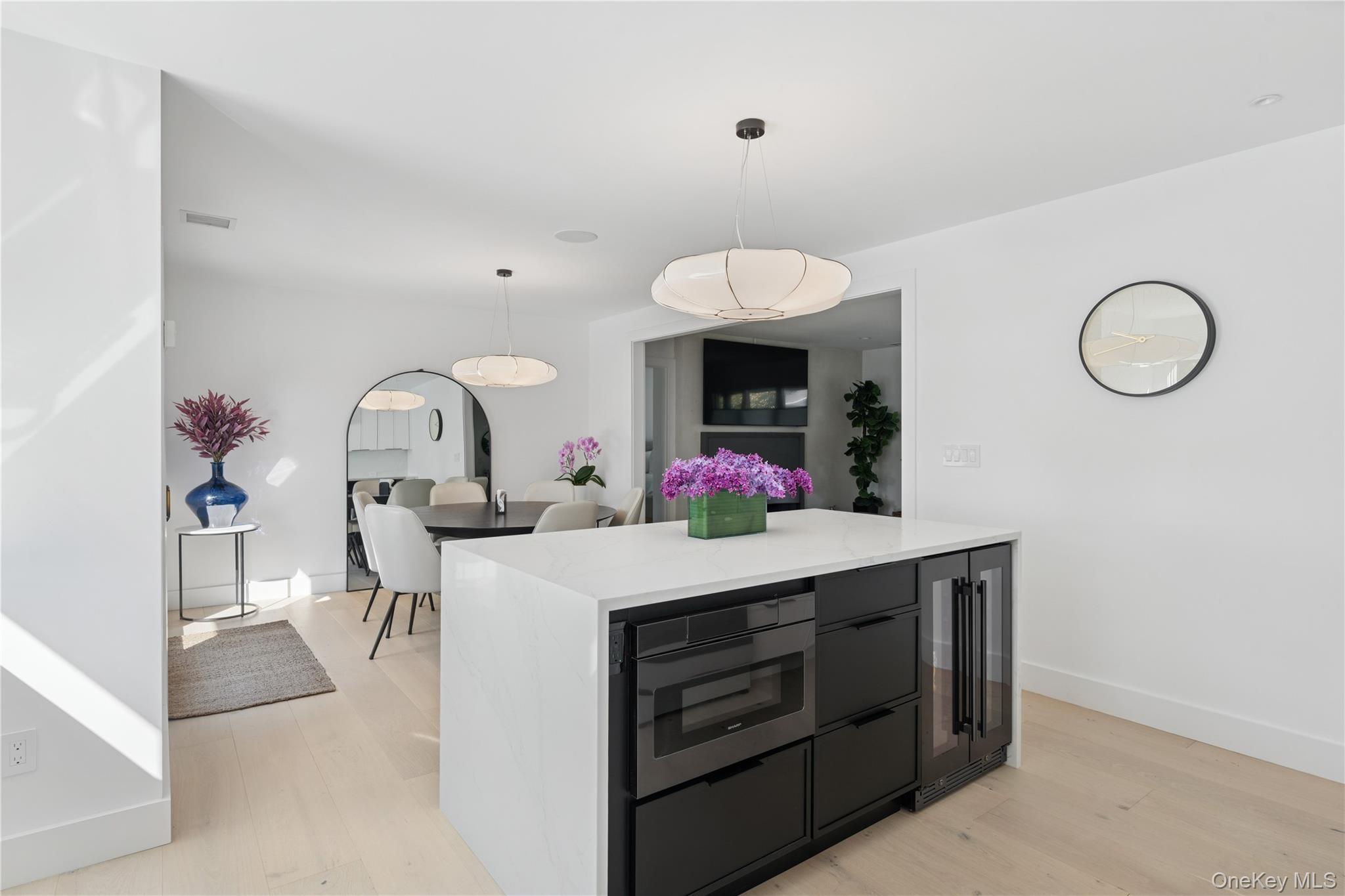 13 Sherwood Road, Hampton Bays, NY 11946