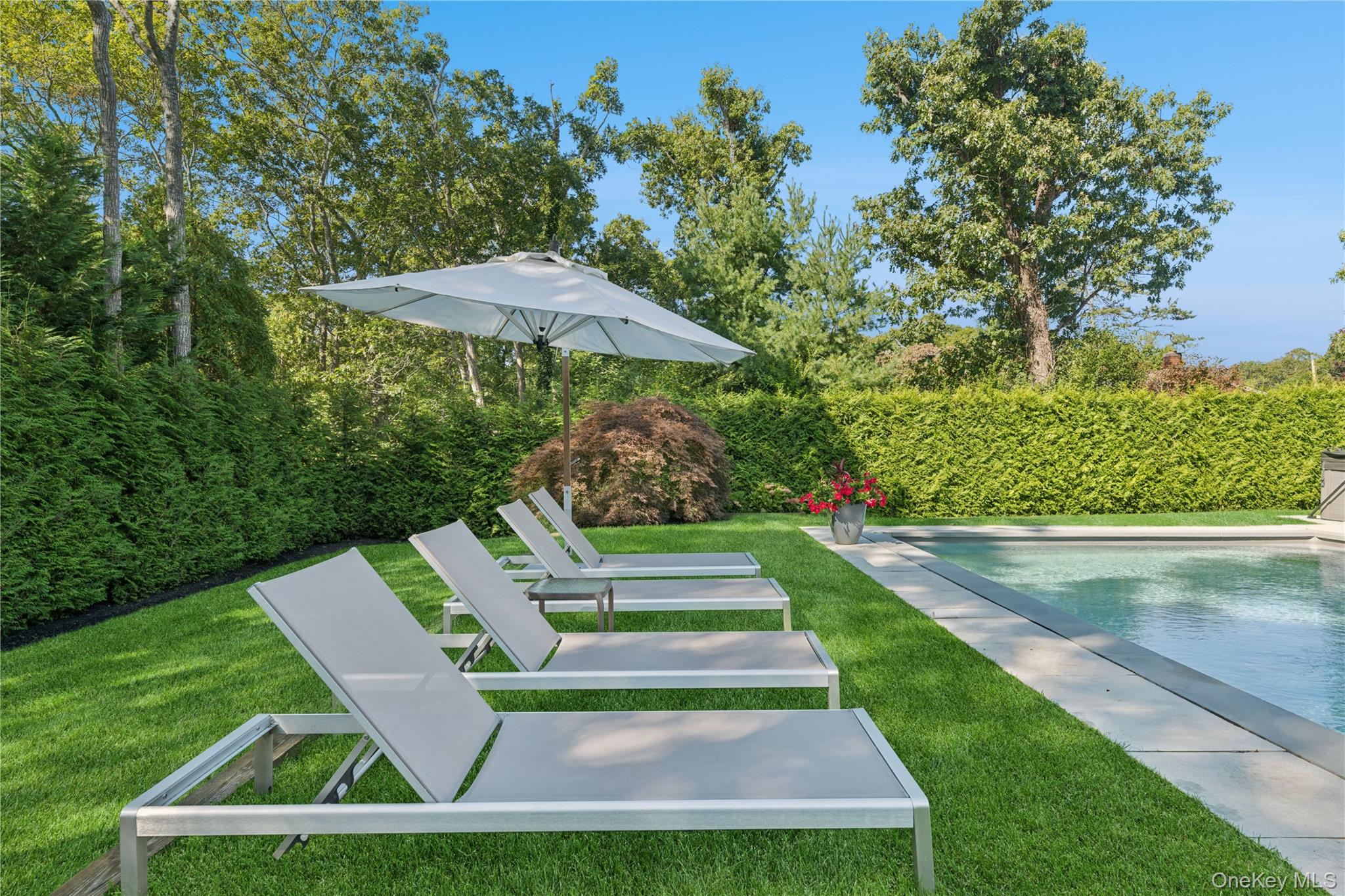 13 Sherwood Road, Hampton Bays, NY 11946