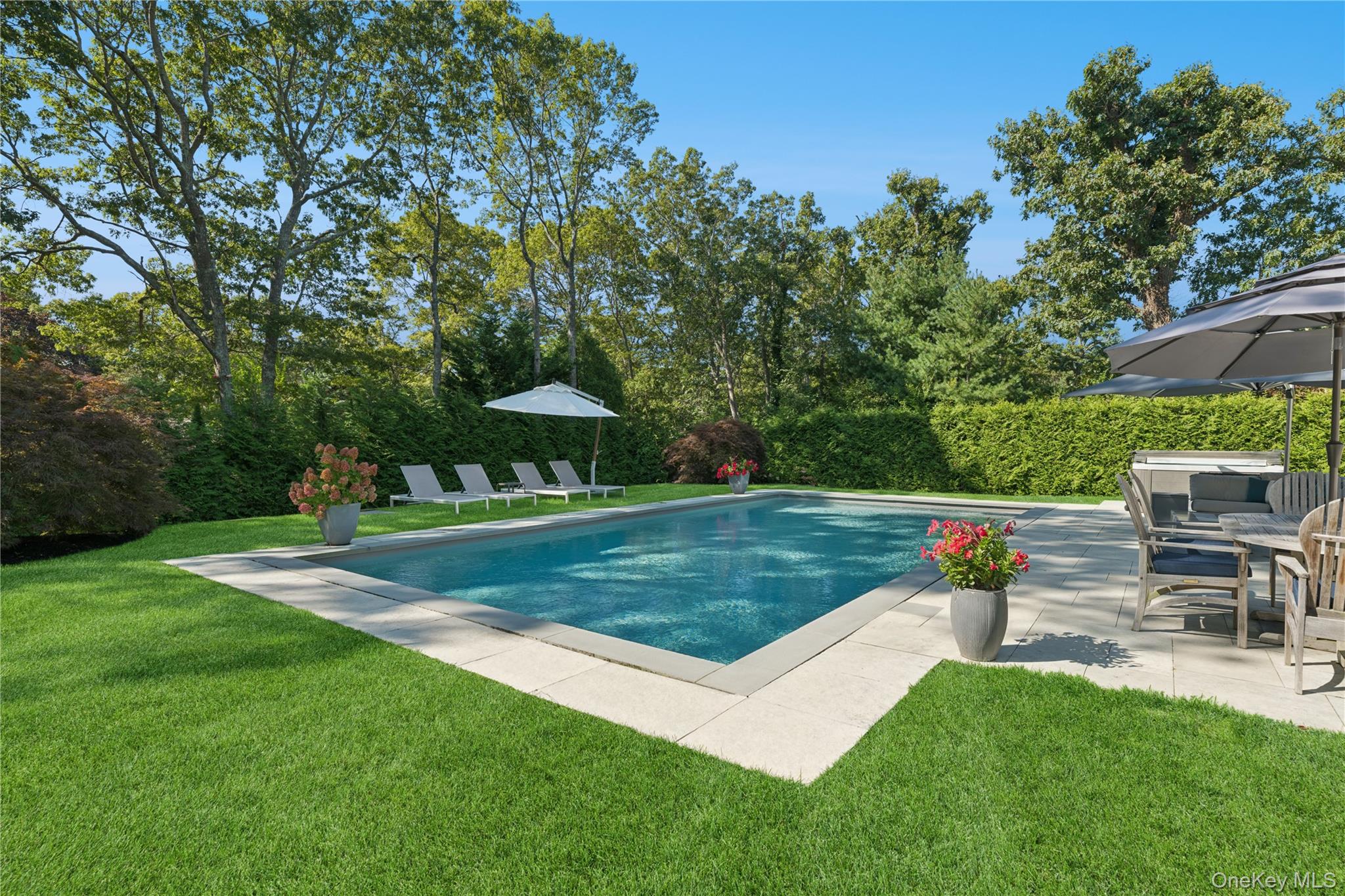 13 Sherwood Road, Hampton Bays, NY 11946