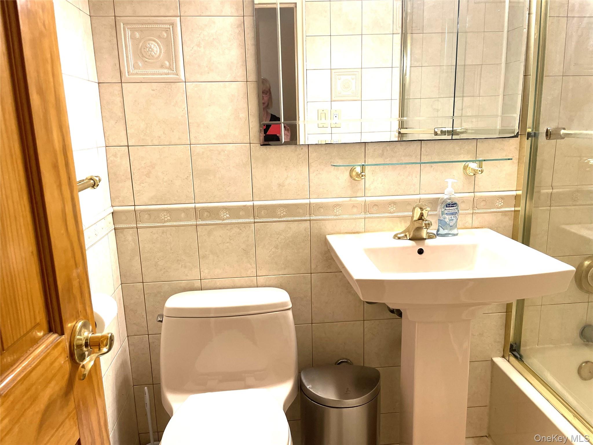 110-45 Queens Blvd # 215, Forest Hills, NY 11375