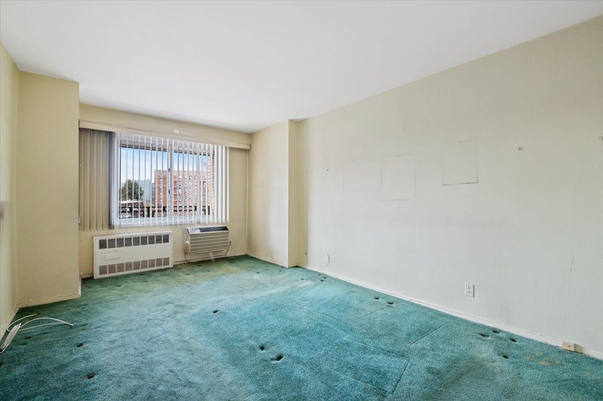 86-15 Broadway # 4B, Elmhurst, NY 11373