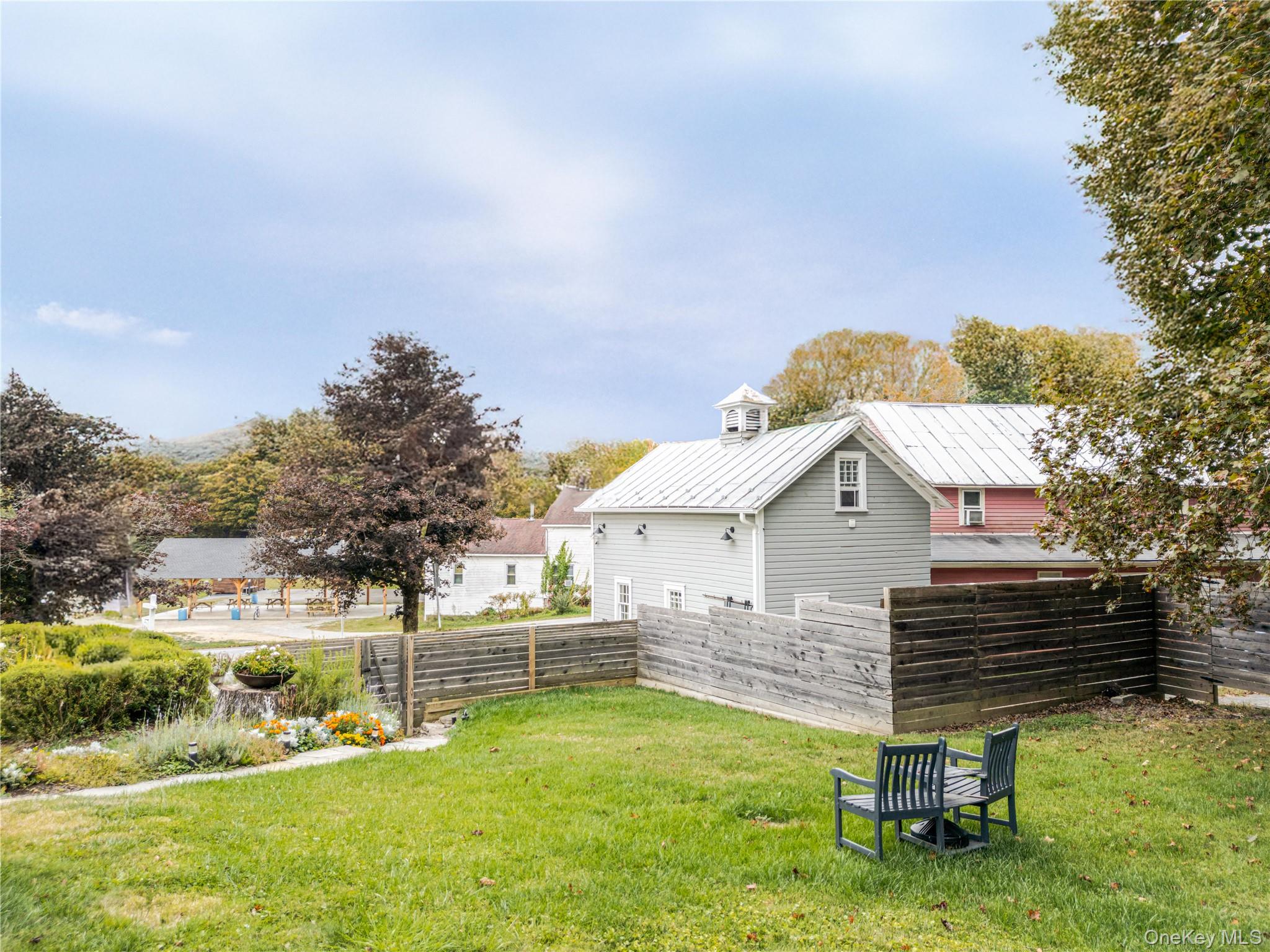 1301 County Route 7, Ancram, NY 12502