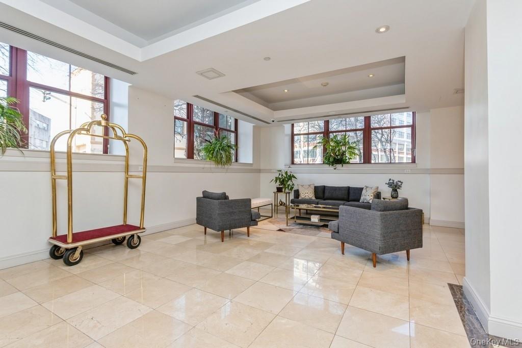 1 Scarsdale Road # 209, Tuckahoe, NY 10707