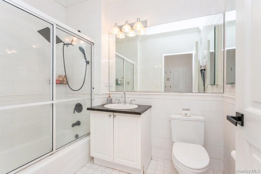 1 Scarsdale Road # 209, Tuckahoe, NY 10707