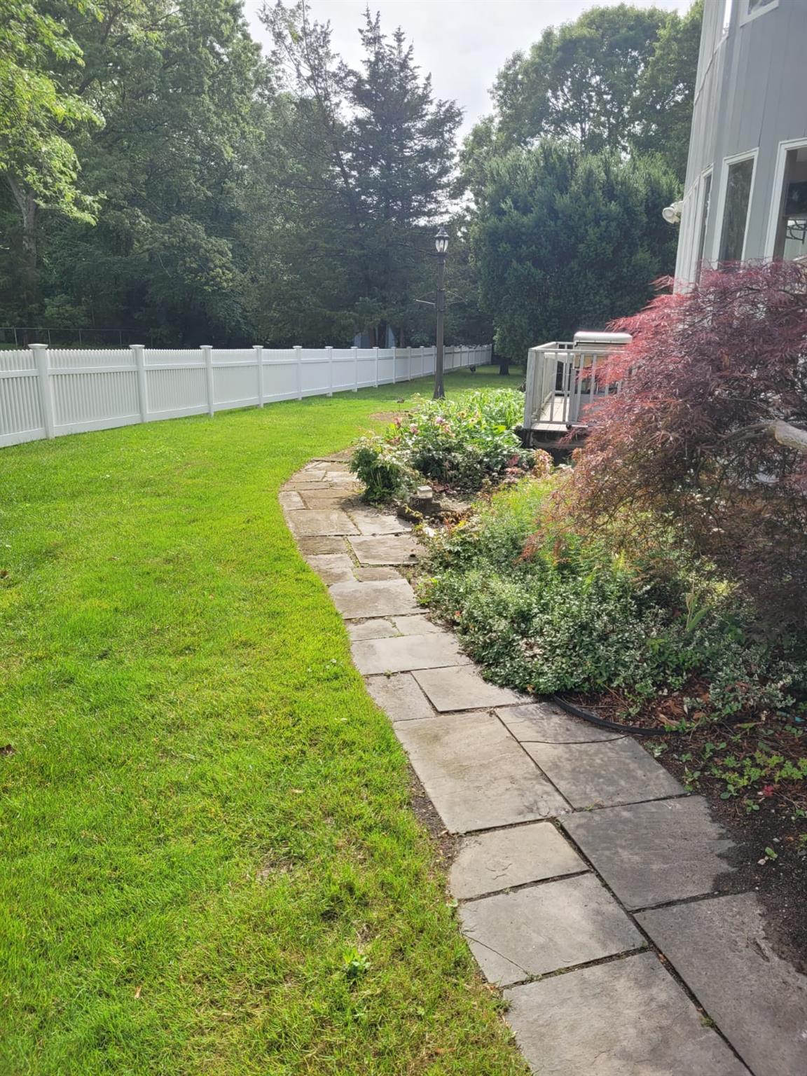 12 Friendly Road, Smithtown, NY 11787