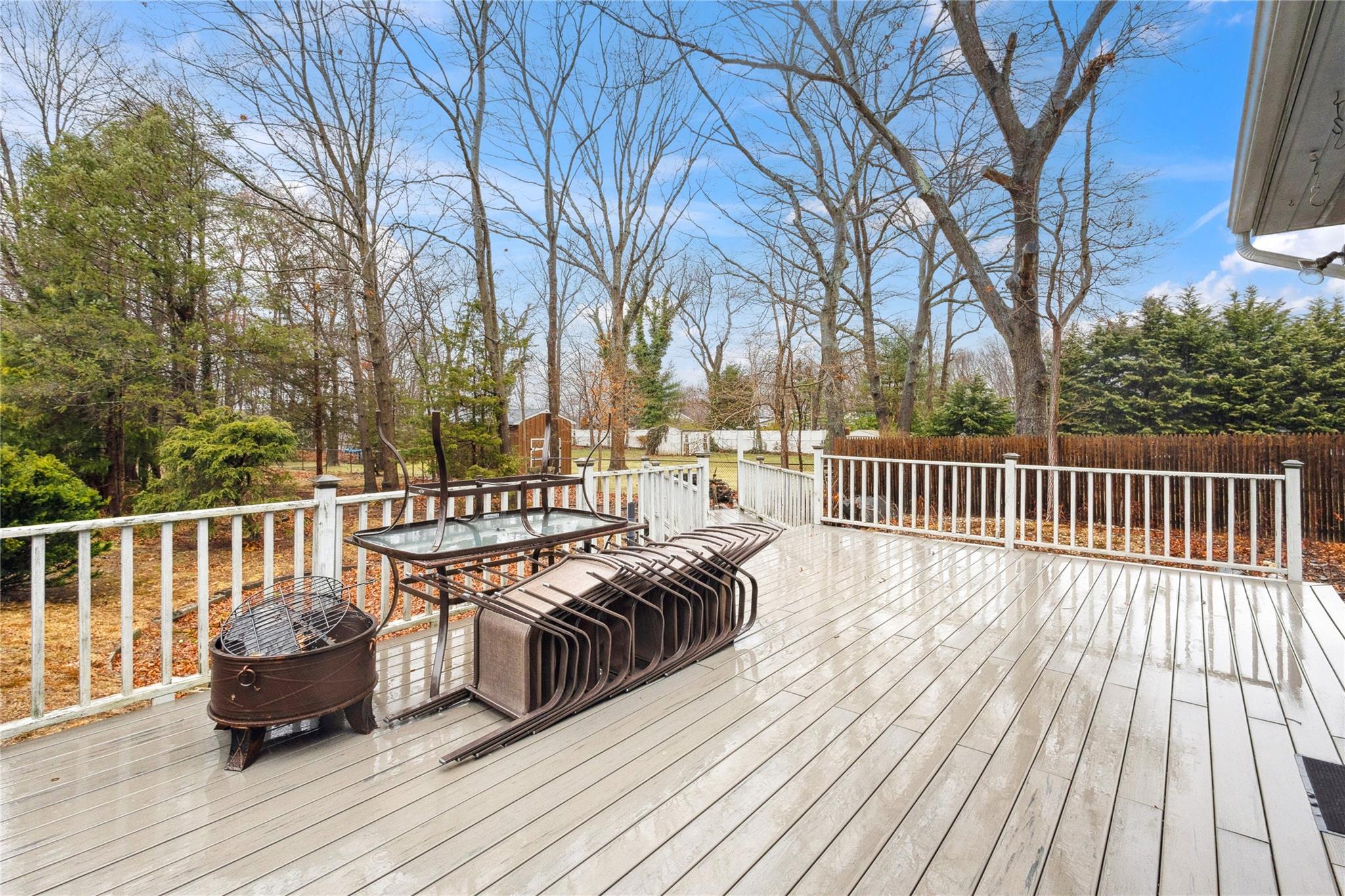 12 Friendly Road, Smithtown, NY 11787