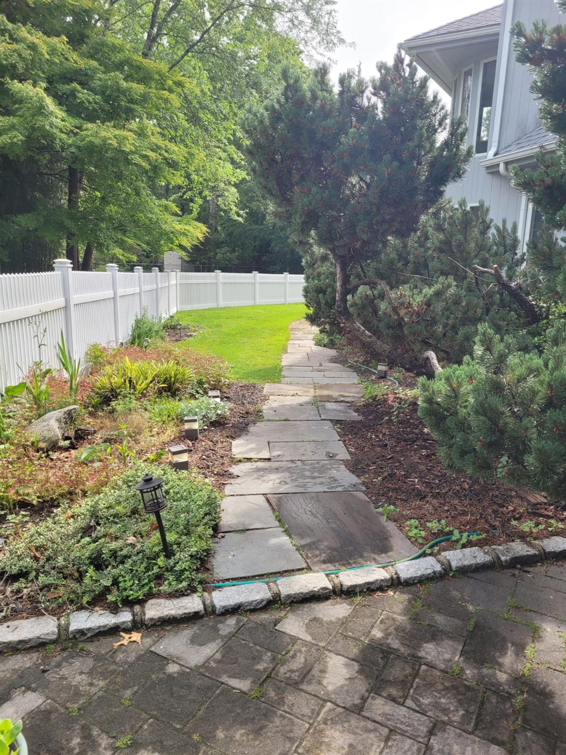 12 Friendly Road, Smithtown, NY 11787