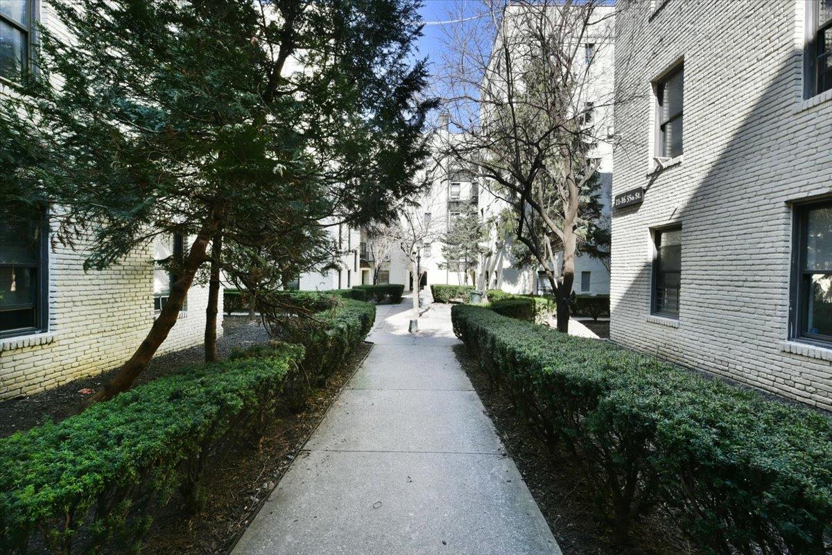 21-16 35 Street # 1B, Astoria, NY 11105