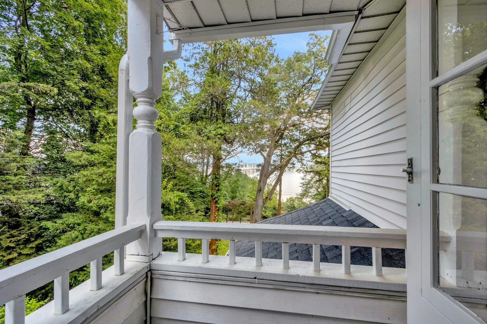 1002 Route 9W, Nyack, NY 10960