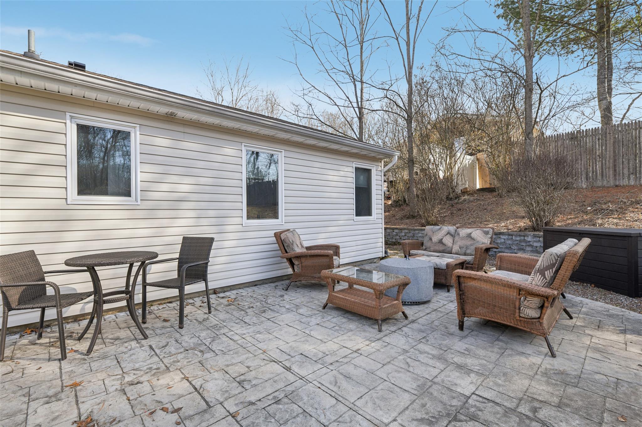 8 Rustic Road, Yaphank, NY 11980